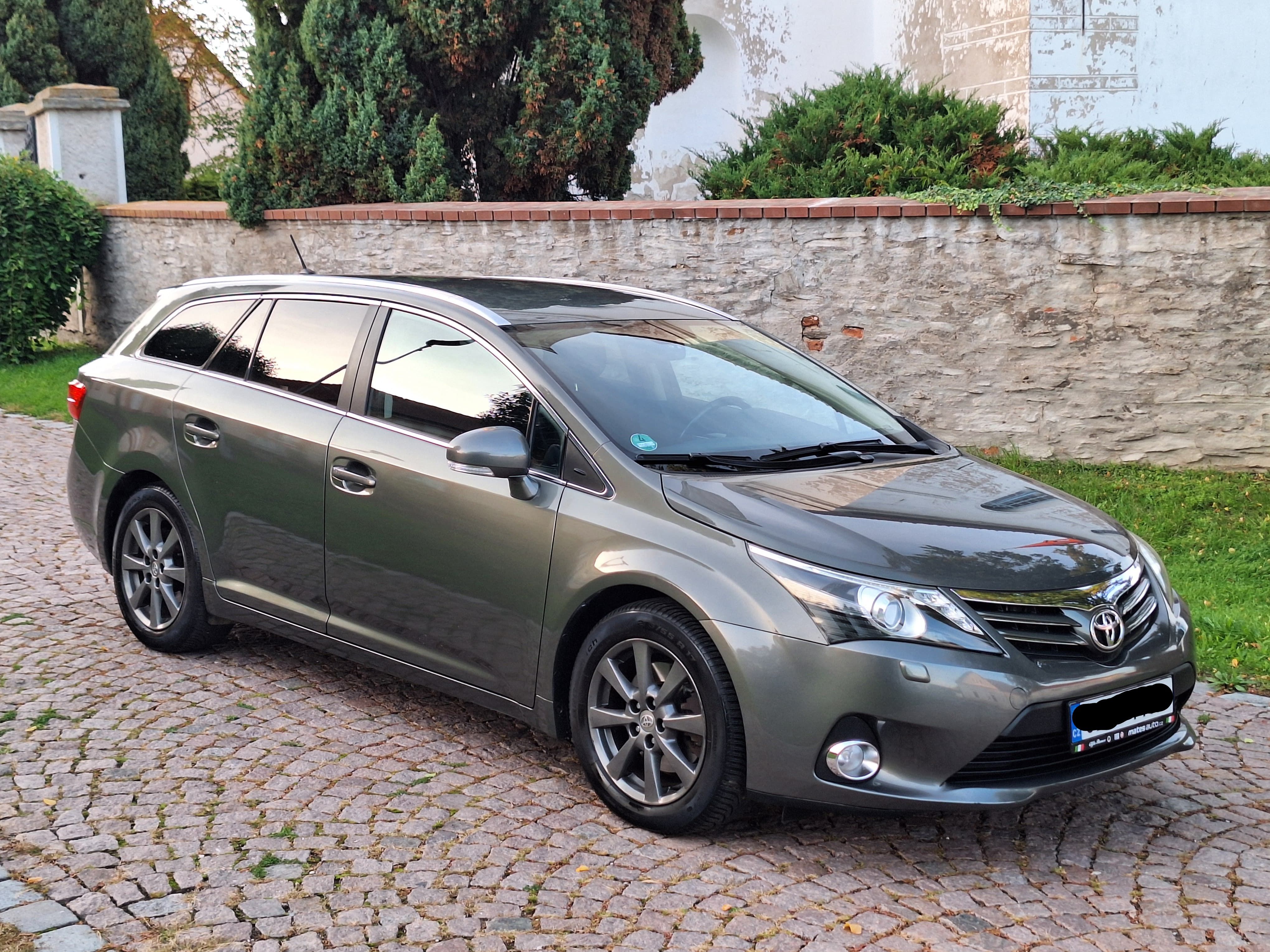 Toyota Avensis, Toyota Avensis 2.2D,TZ,Servis - fotka 4