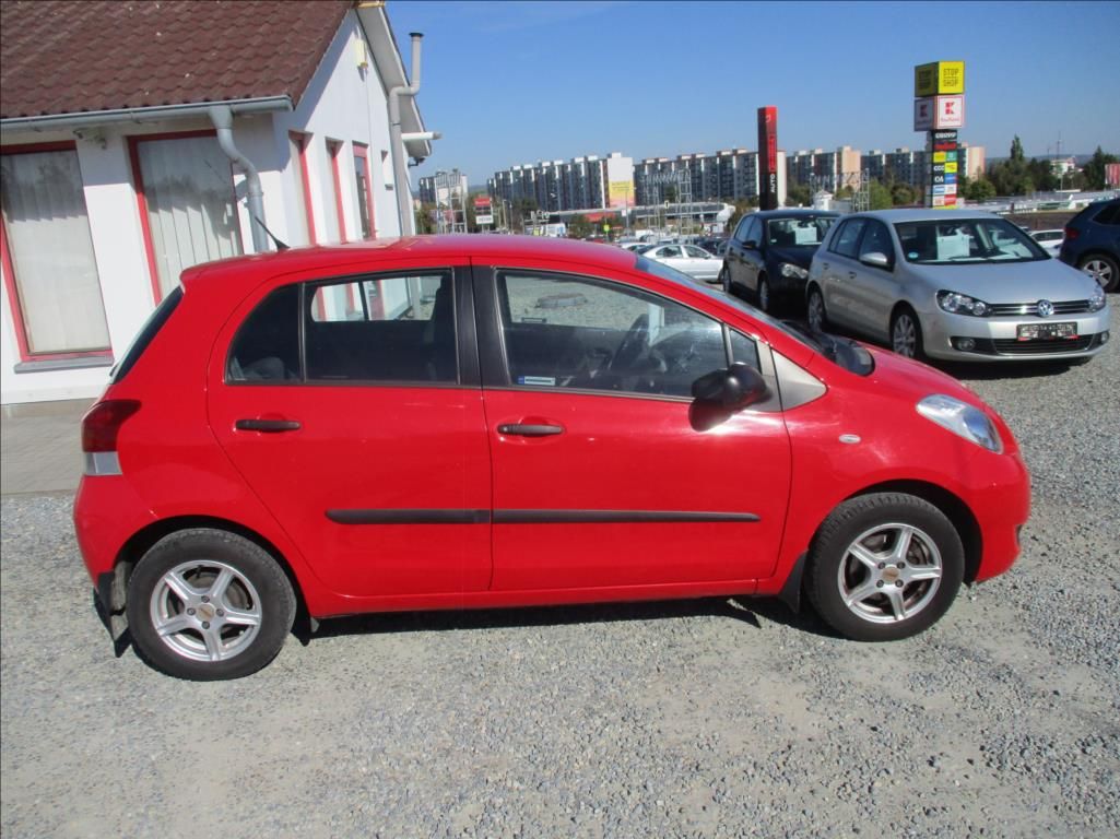 Toyota Yaris, 1,0 VVTi, klima, serv.kn., CZ - fotka 5