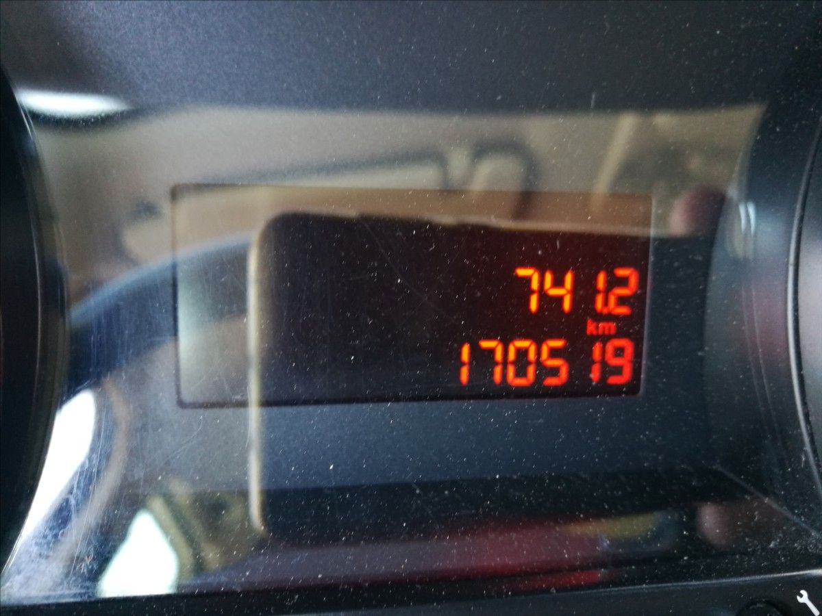 Peugeot 3008, 1,6 i - fotka 6