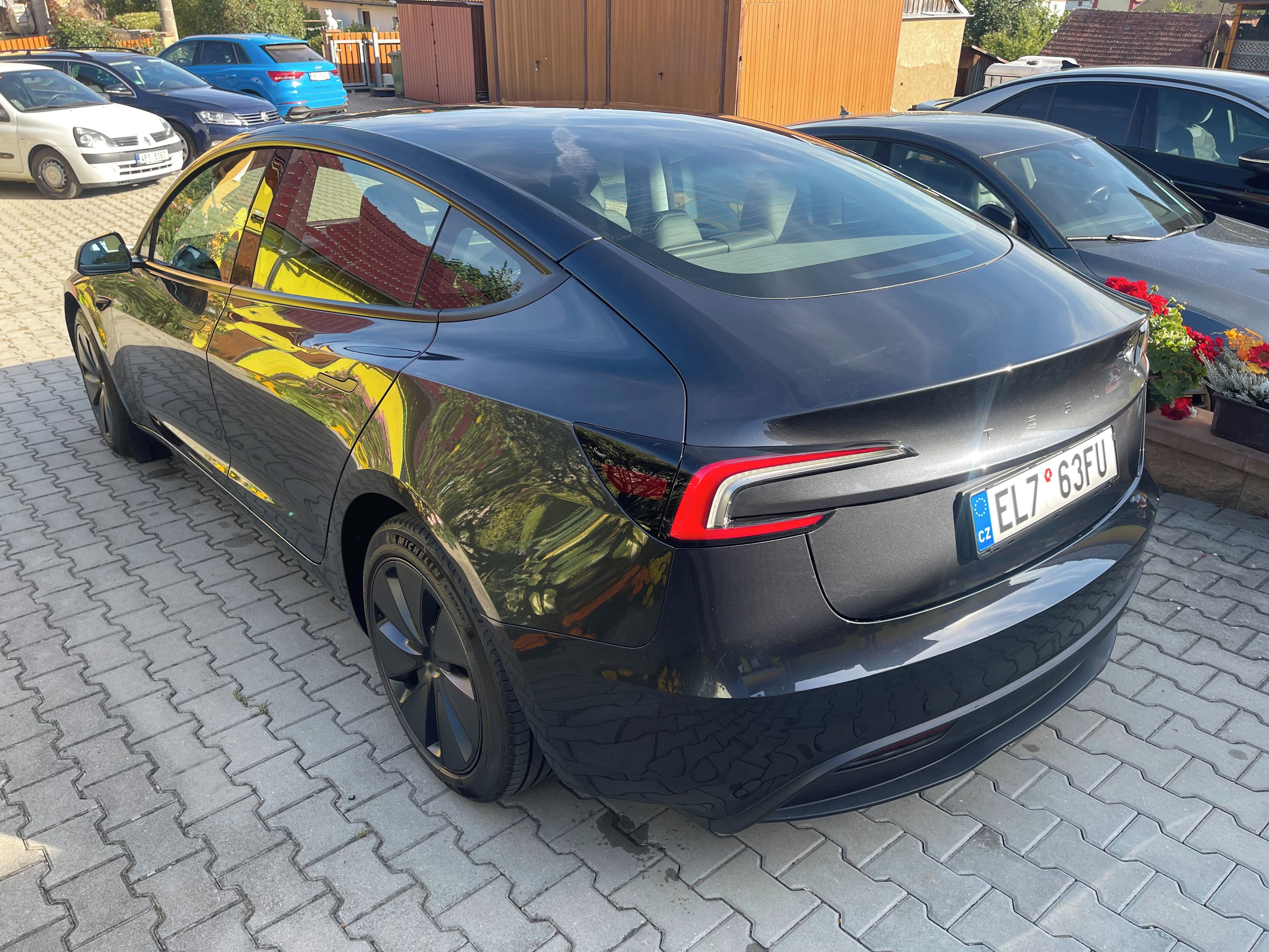 Tesla Model 3, Long Range  highlander - fotka 4