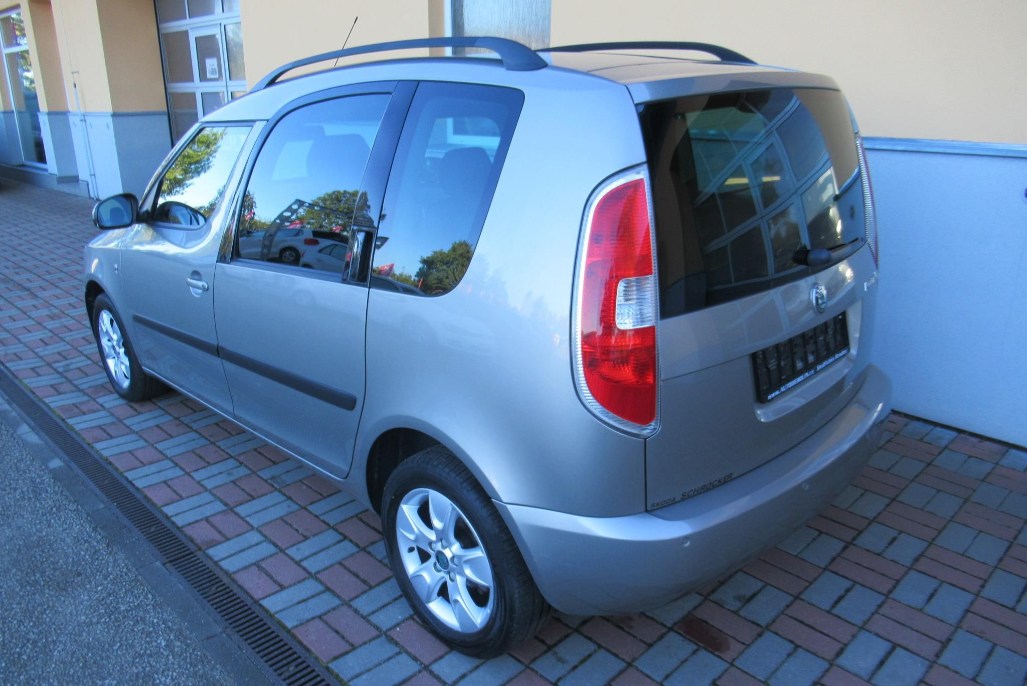 Škoda Roomster, 1.4i AUT. KLIMA SADA KOL - fotka 4