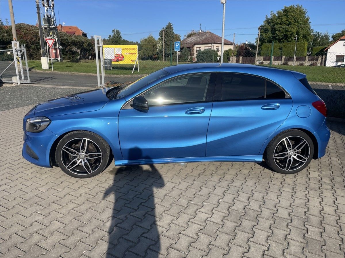Mercedes-Benz Třídy A, 1,6 i 90 KW AMG LINE 1.MAJITEL - fotka 5