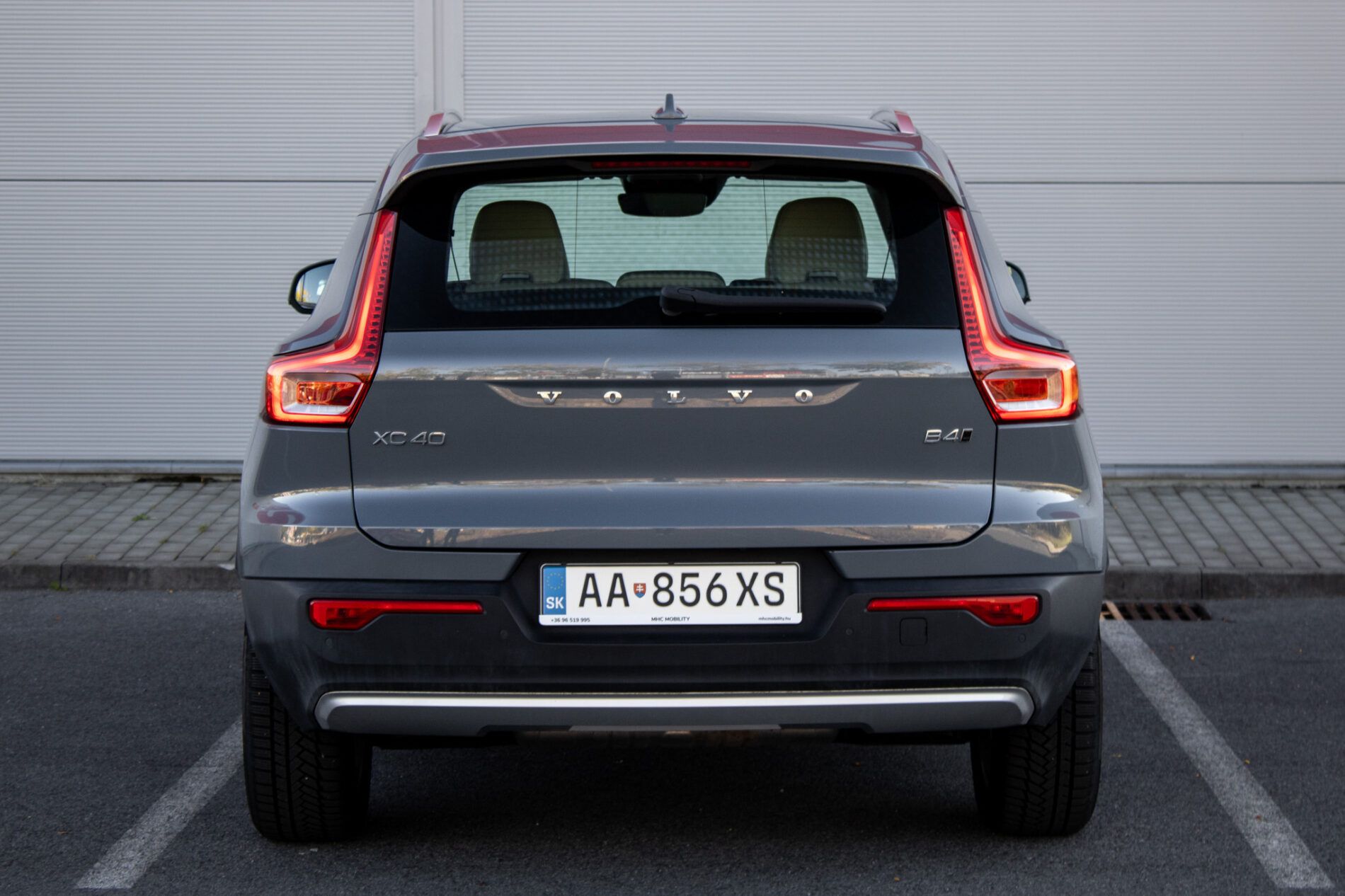 Volvo XC40 - fotka 6