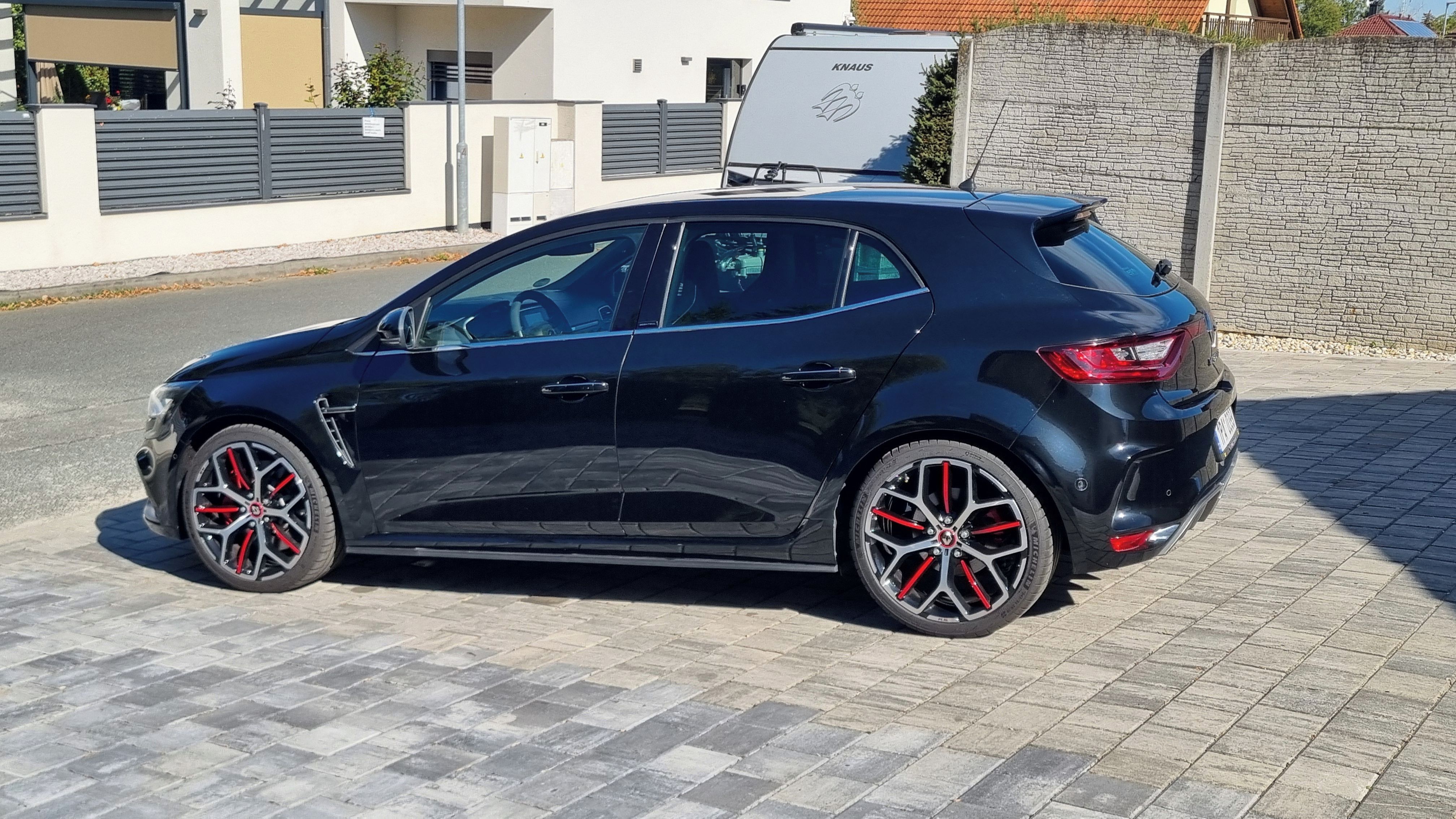 Renault Mégane, RS TROPHY RECARO 300 PS - fotka 4