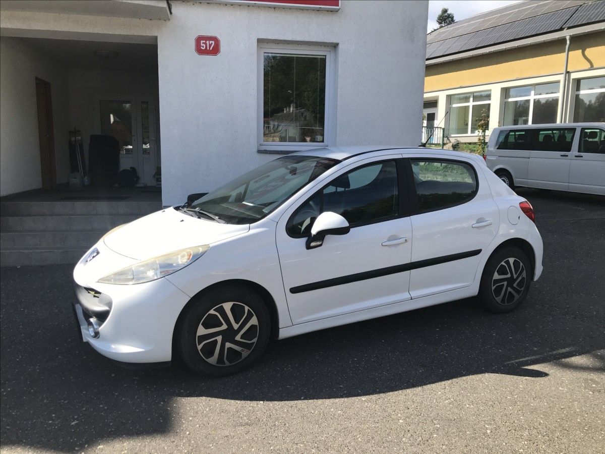 Peugeot 207, 1,4 i 70kW LPG - fotka 3