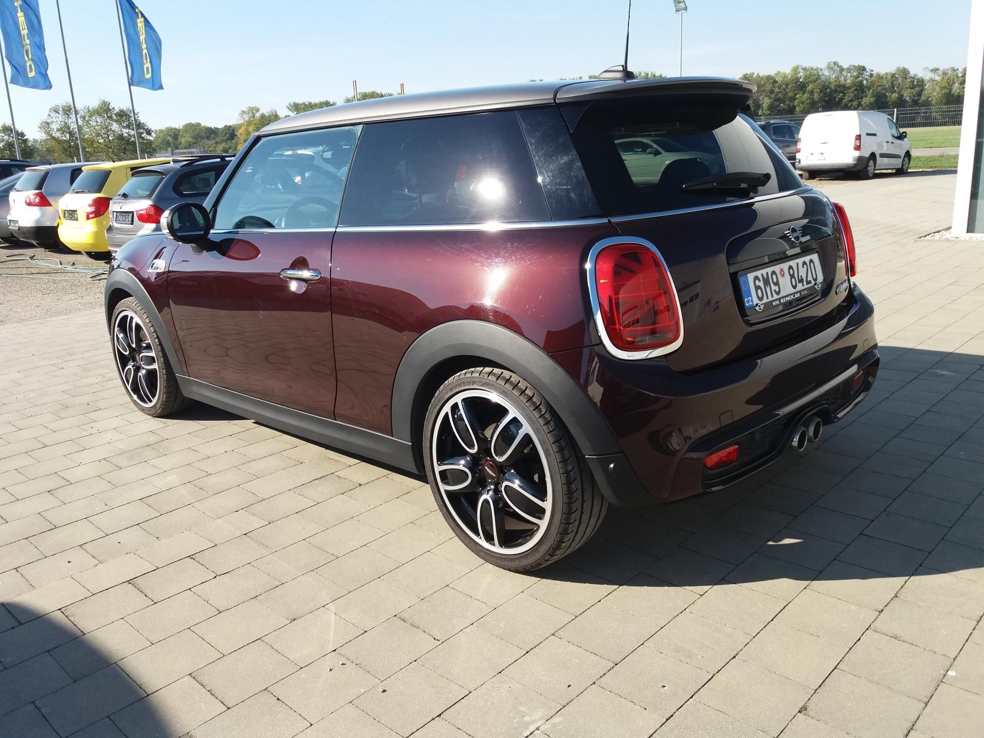 Mini Cooper S, 2.0i,141kW,1.MAJ-ČR!17 Tis-km! - fotka 6