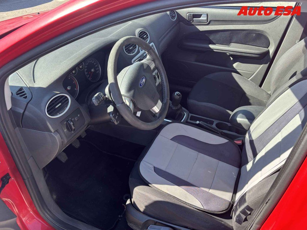 Ford Focus, 1.6 - fotka 3