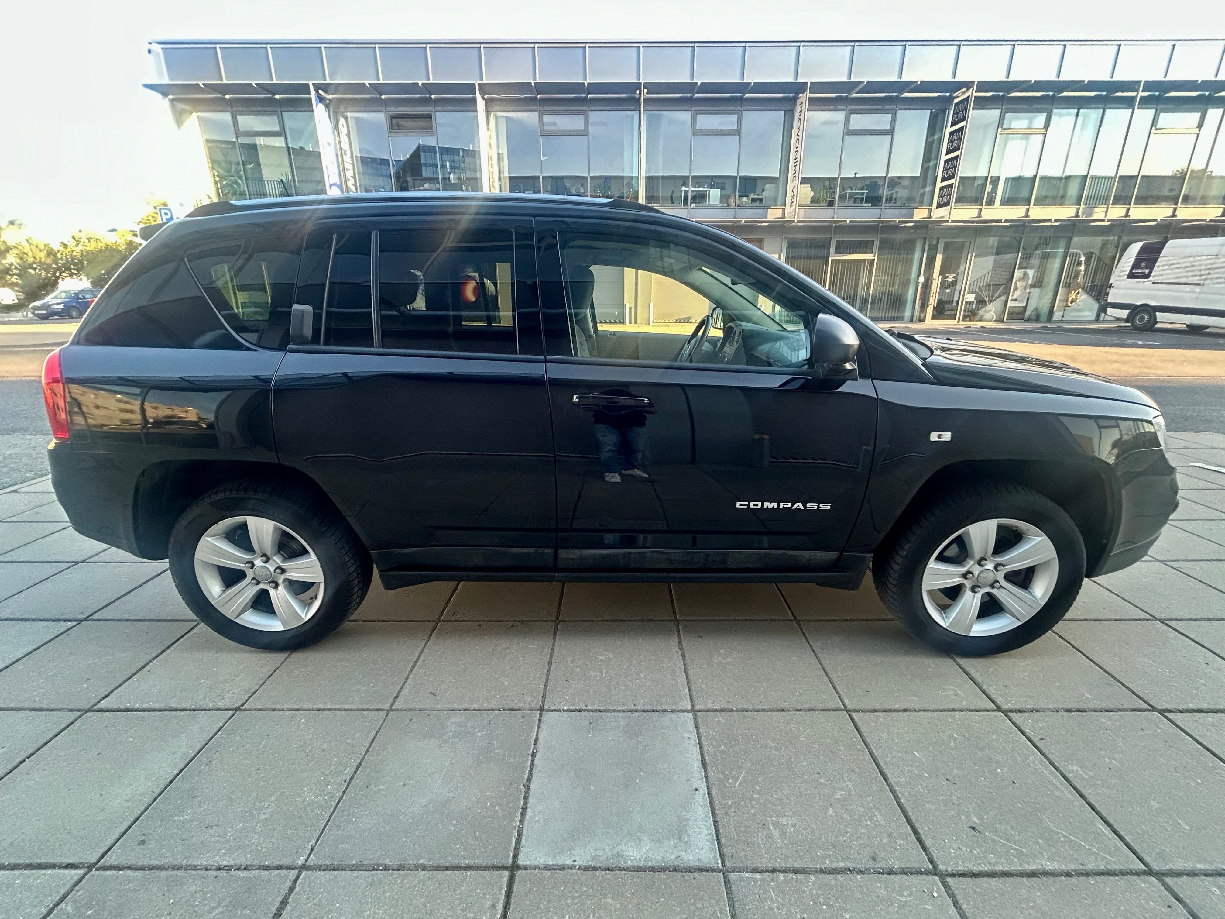 Jeep Compass, 2.4 4x4 MANUÁL-VYHŘEV-TAŽNÉ - fotka 6