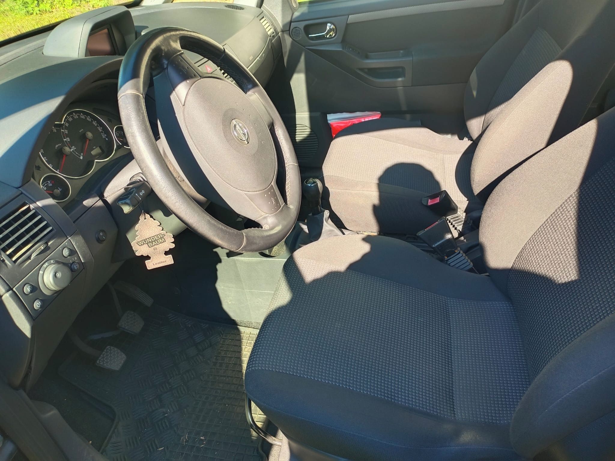 Opel Meriva, 14,4 16V - fotka 4