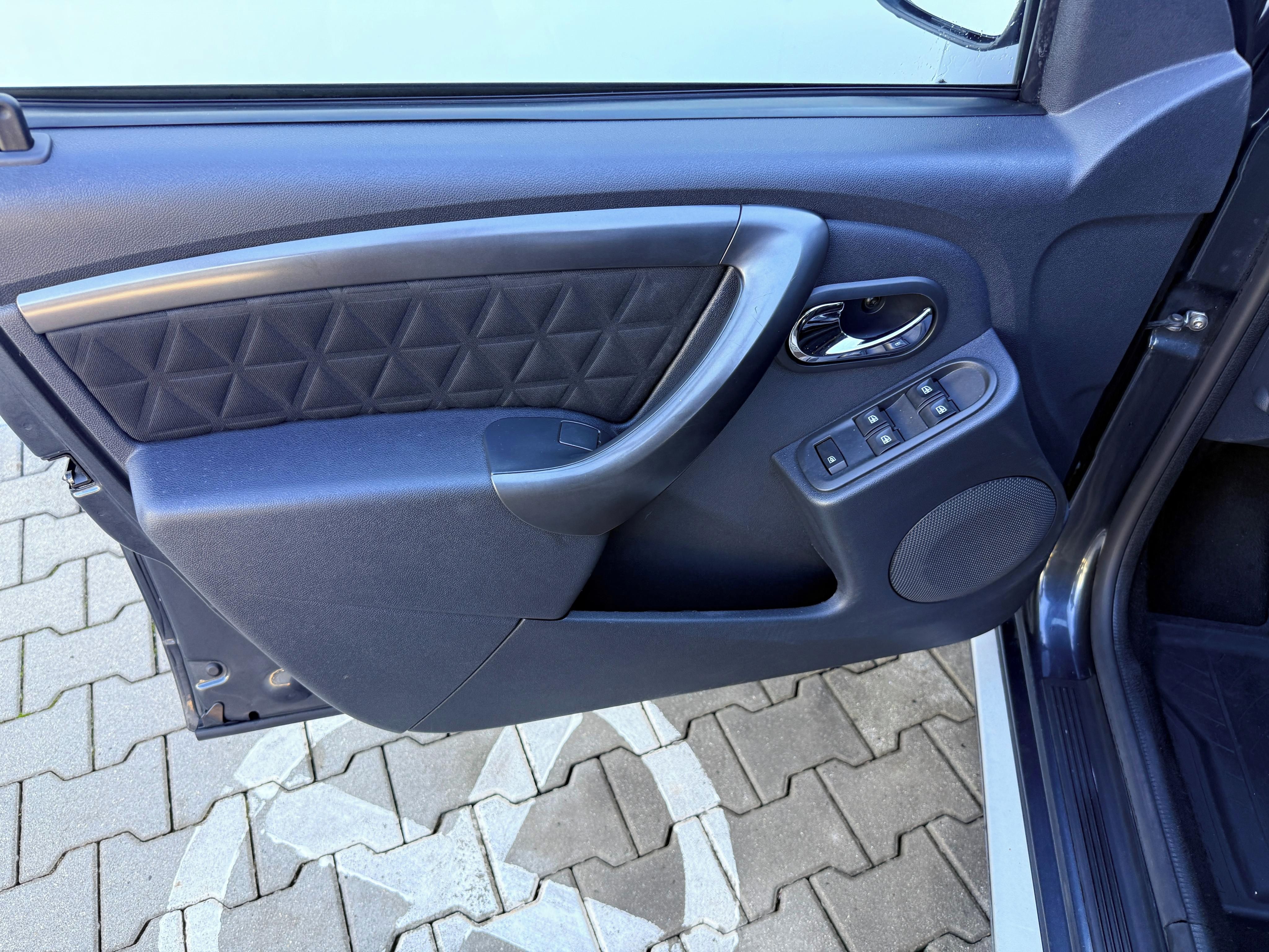 Dacia Duster, 1,5DCi 80kW/109PS 4x2 - fotka 6