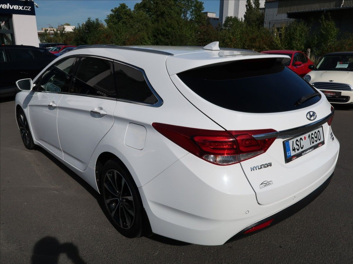 Hyundai i40, 1,7 CRDi,104kW,1majČR,automat - fotka 4