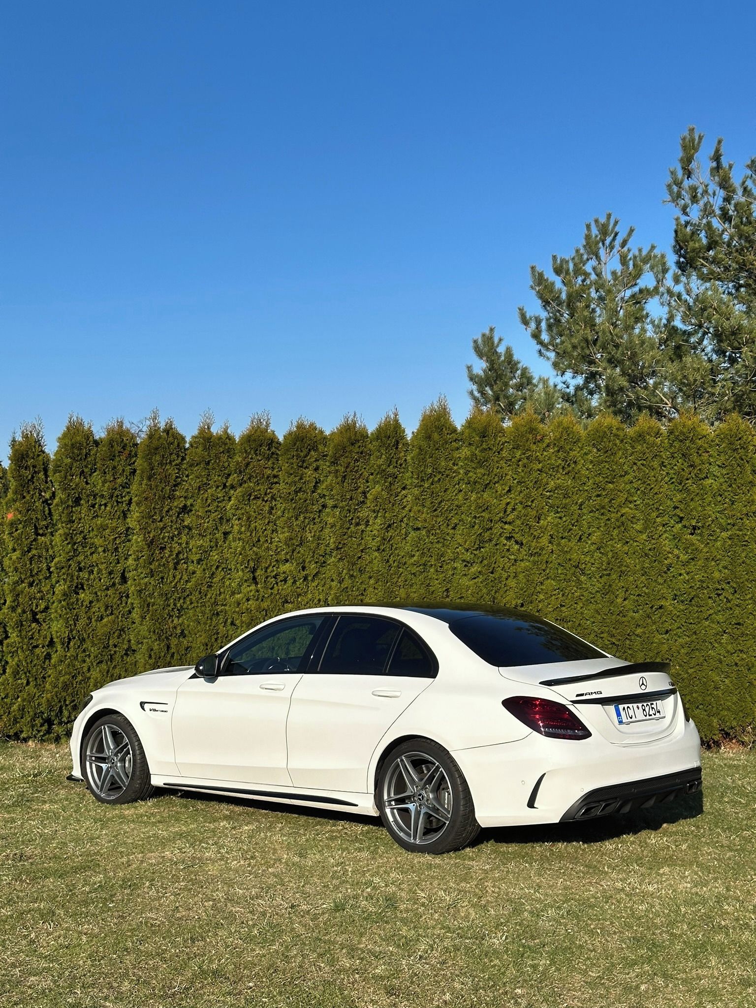 Mercedes-Benz Třídy C, Mercedes-Benz C 63 AMG 4.0 V8 - fotka 4