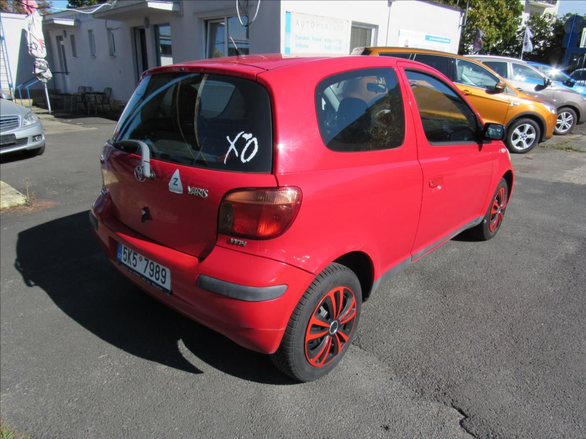 Toyota Yaris, 1,0 i Terra VVT-i - fotka 6