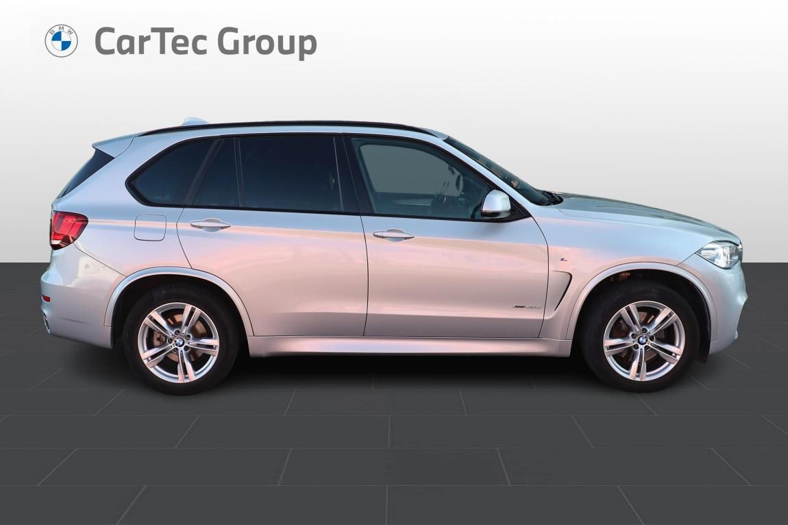 BMW X5, xDrive30d - fotka 6