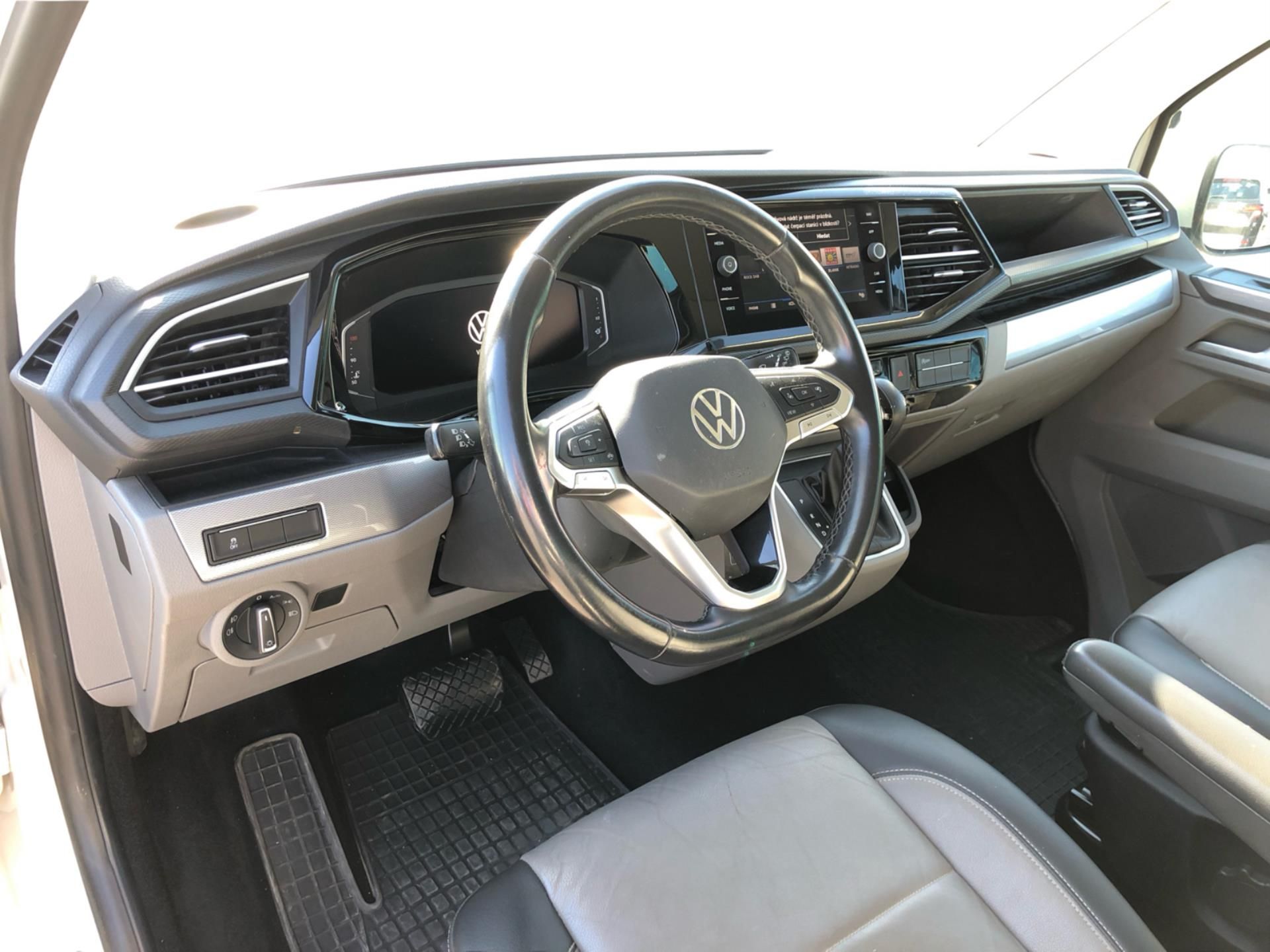 Volkswagen Caravelle, 2,0 TDI 4motion Highline - fotka 5