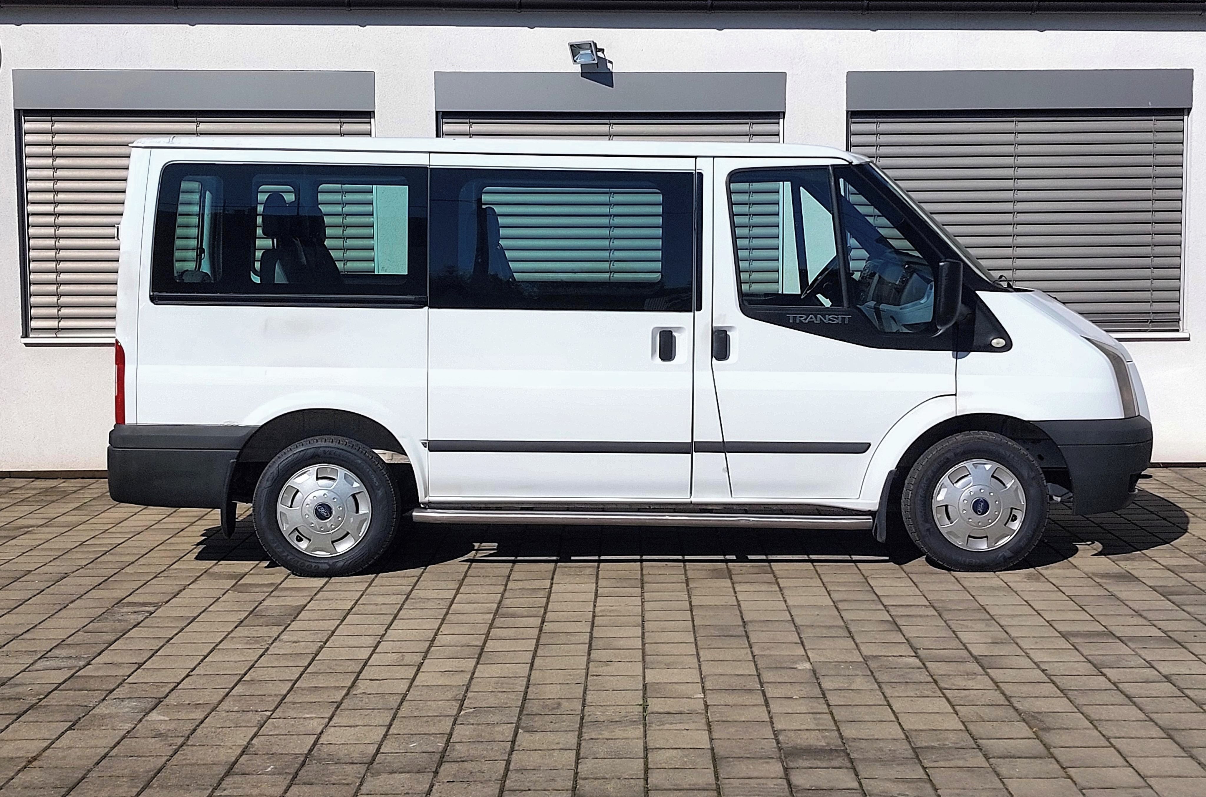 Ford Transit, 2.2 TDCi, 9 míst, tažné, klima - fotka 4