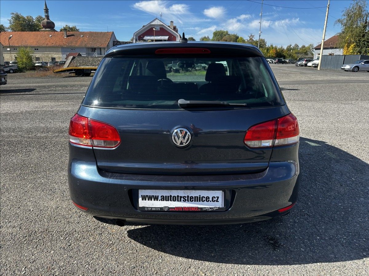 Volkswagen Golf, 1,6 TDI-STYLE-UDRŽOVANÝ VŮZ - fotka 4