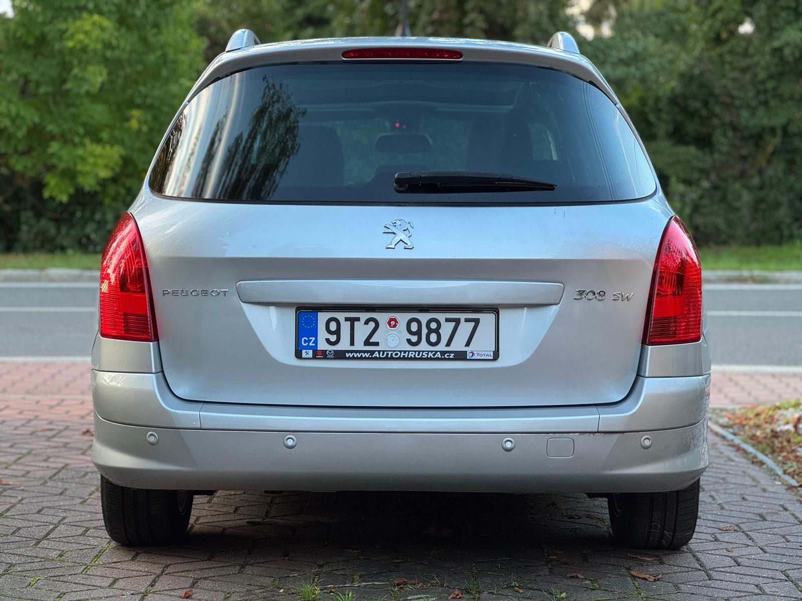 Peugeot 308, 1.6i 1.MAJITEL ČR GARÁŽOVÁNO - fotka 4