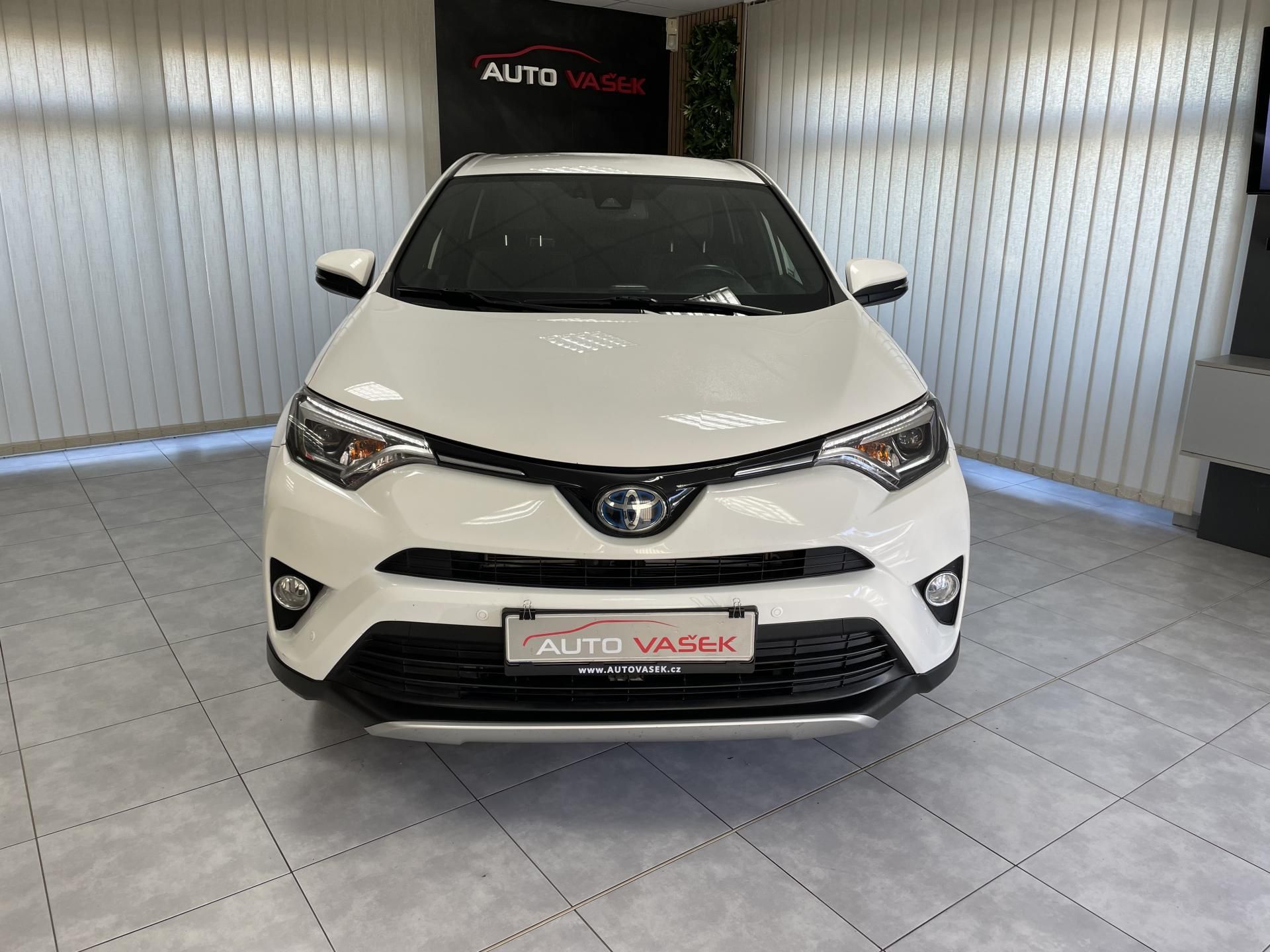 Toyota Rav4, 2.5 Hybrid 4x4 AT ČR 1.MAJ.SER - fotka 5