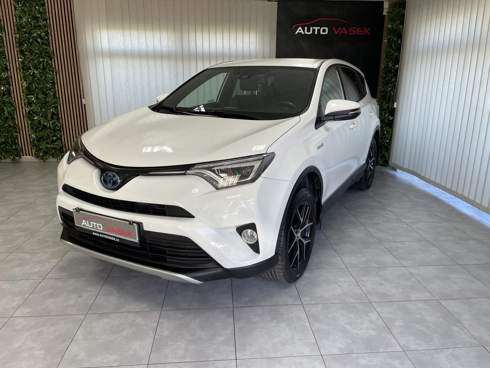 Toyota Rav4, 2.5 Hybrid 4x4 AT ČR 1.MAJ.SER - fotka 6