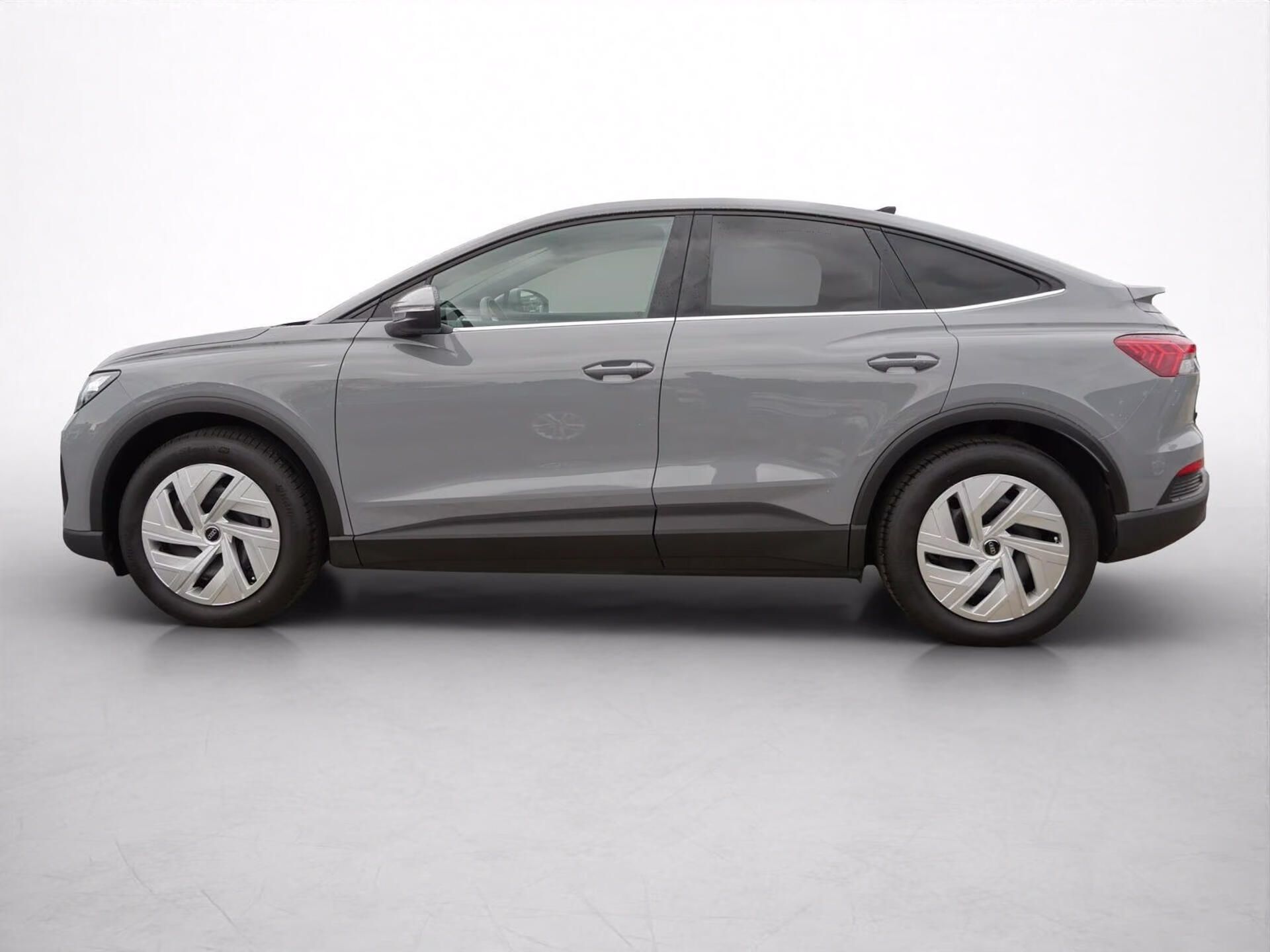 Audi Q4 e-tron, 40 Sportback Keyless Asistence - fotka 2