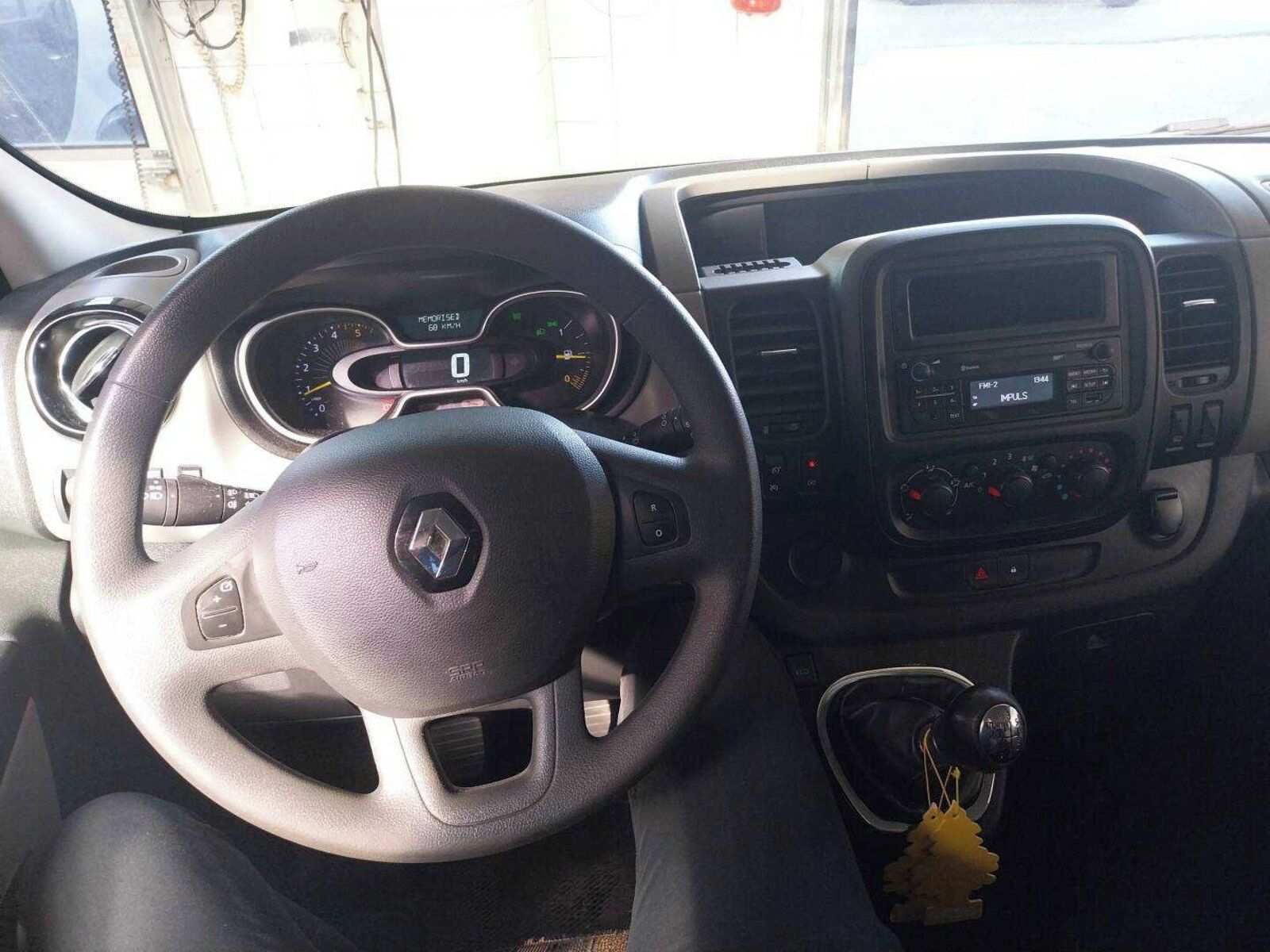 Renault Trafic, 1.6 dCi, Bus, 8Míst, Klima, ČR - fotka 3