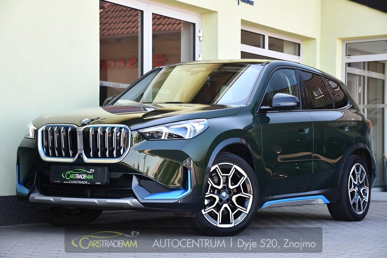 BMW iX1, xDrive30 X-LINE H/K HUD TAŽNÉ