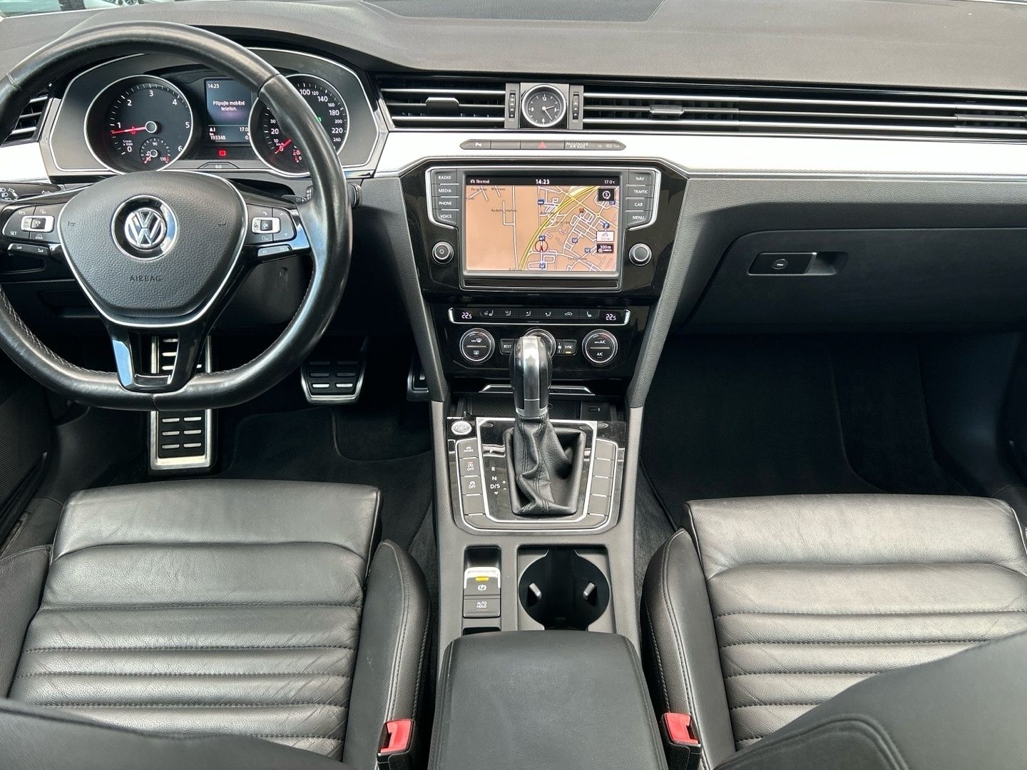 Volkswagen Passat, Variant 2.0 TDI 6DSG 4MOTION A - fotka 5
