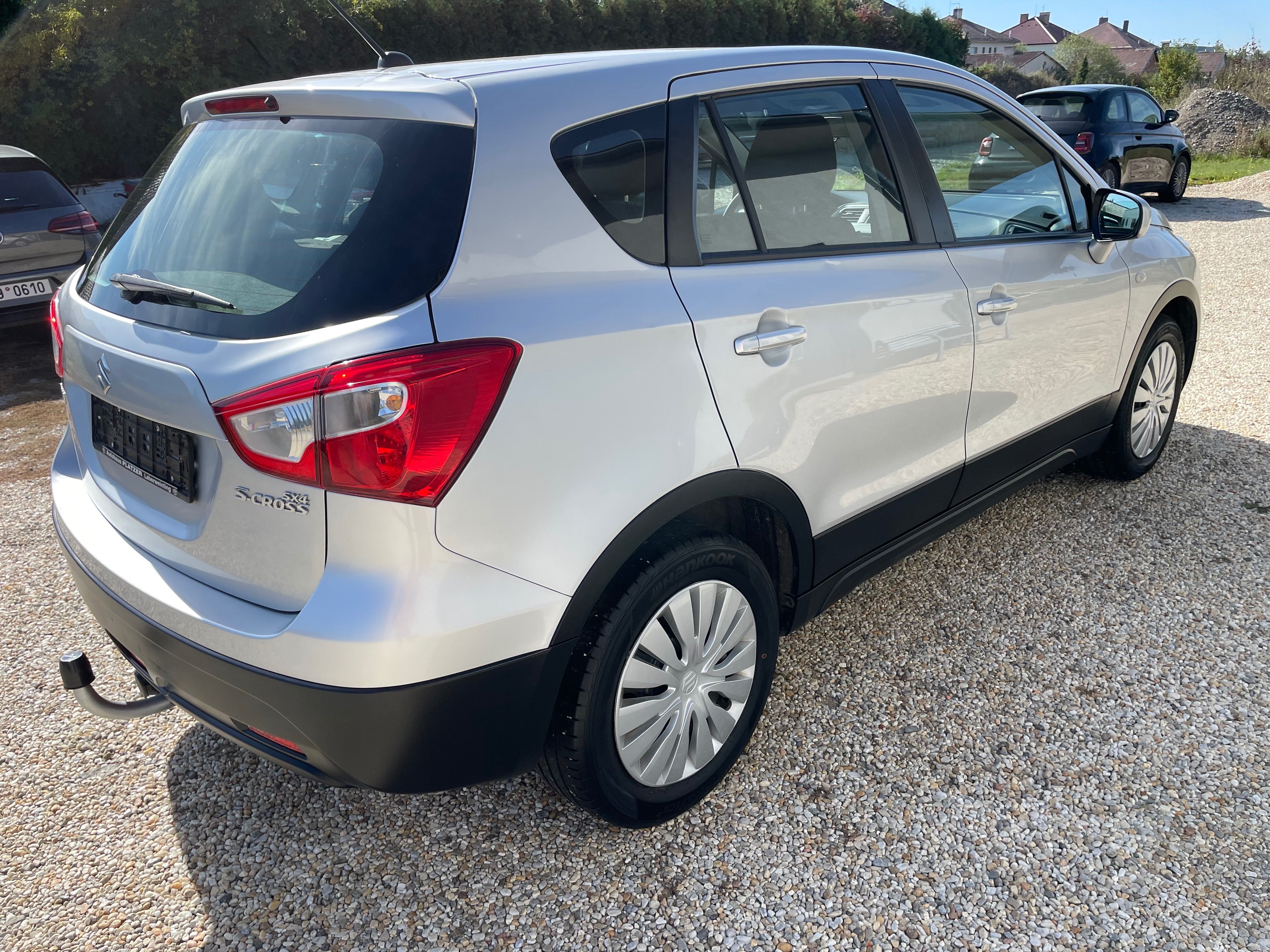 Suzuki SX4 S-Cross, SX4 S-CROSS 43TKM 1 MAJITEL - fotka 5