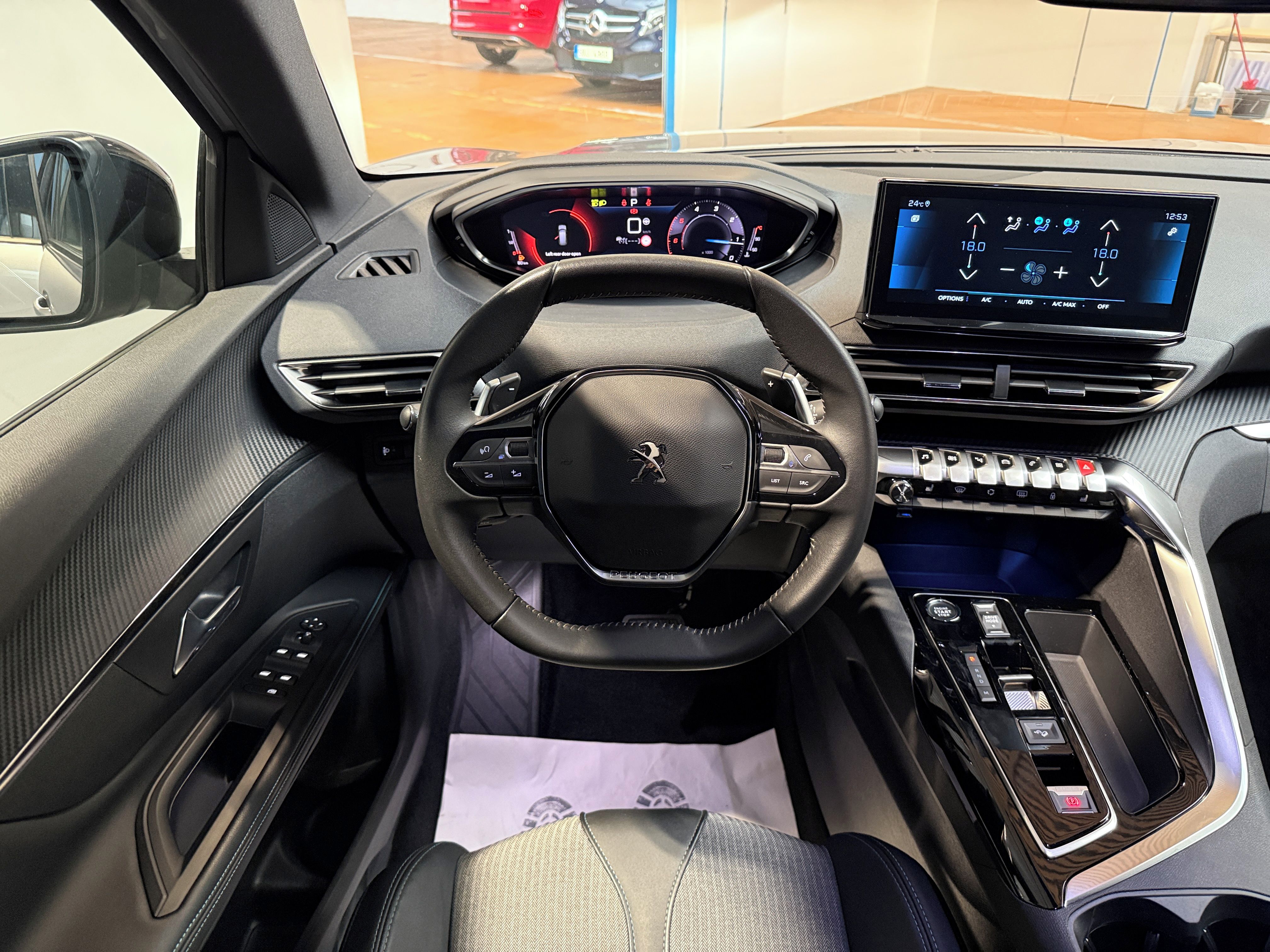 Peugeot 5008, ALLURE PACK 1.5 BlueHDi 130 S& - fotka 6