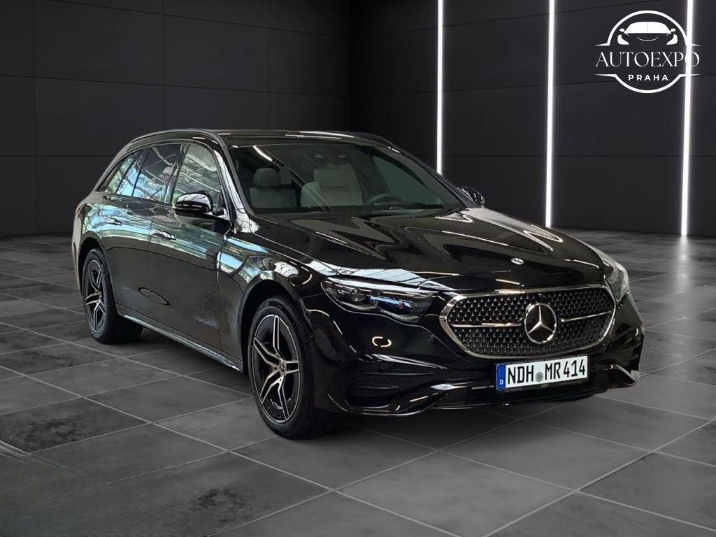 Mercedes-Benz Třídy E, 450d 4M T AMG*Night*PANORAMA - fotka 2