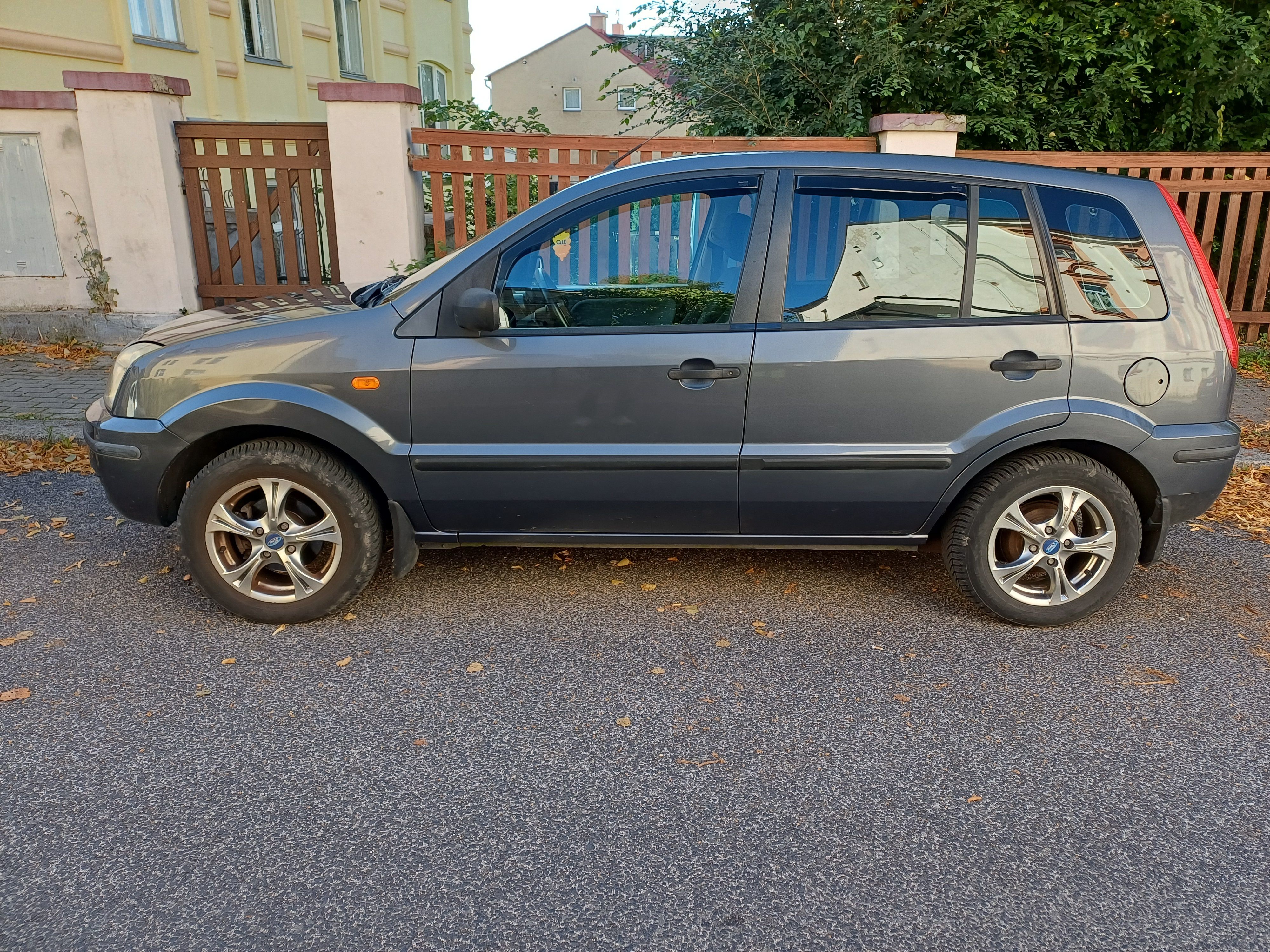Ford Fusion, 1.4 - fotka 2