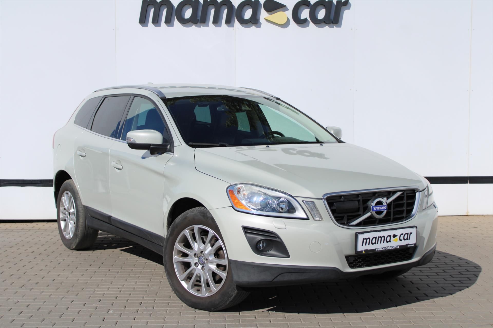 Volvo XC60, 3.2i AWD SUMMUM ČR