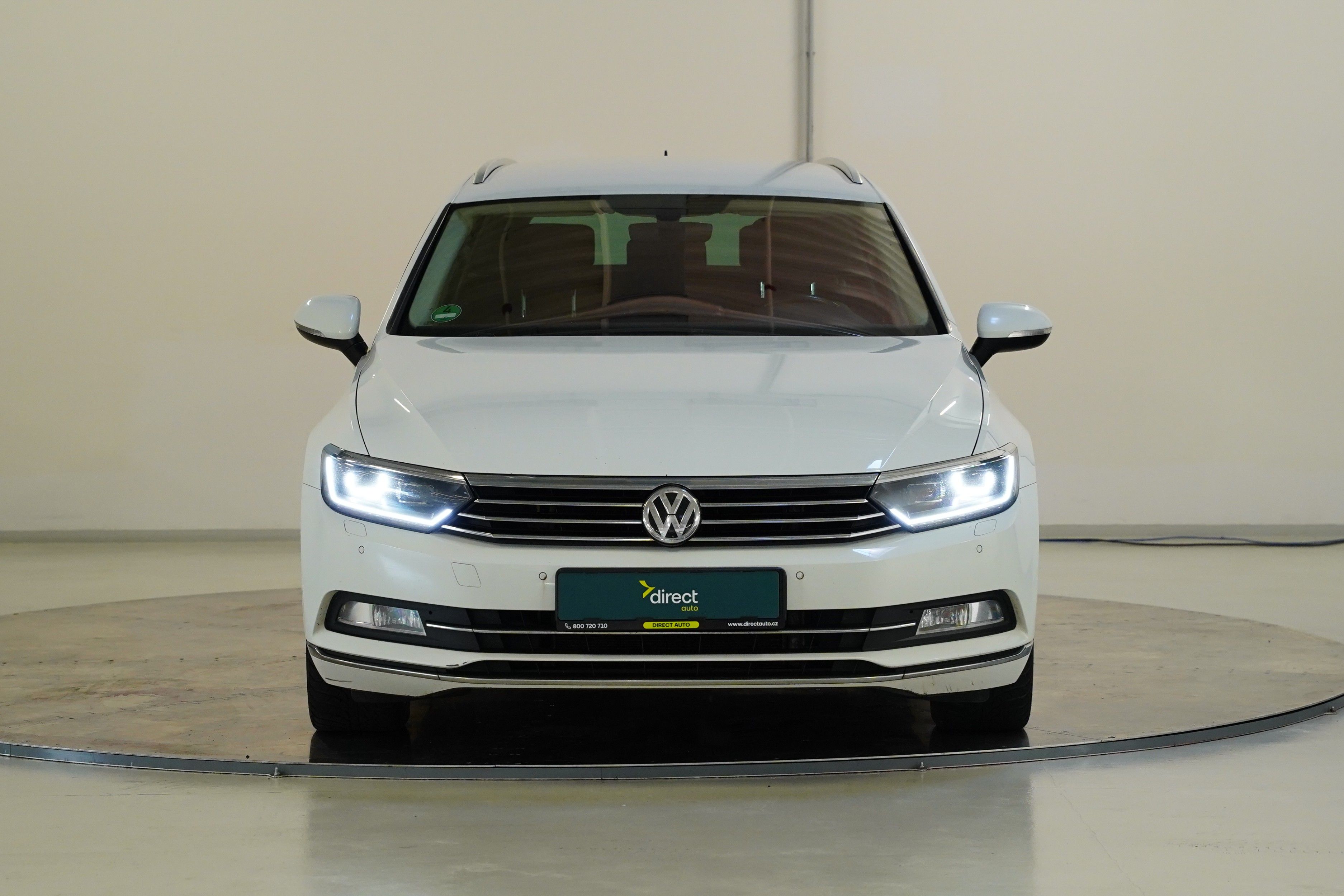 Volkswagen Passat, 2.0 TDI 140 kW DSG Highline - fotka 4