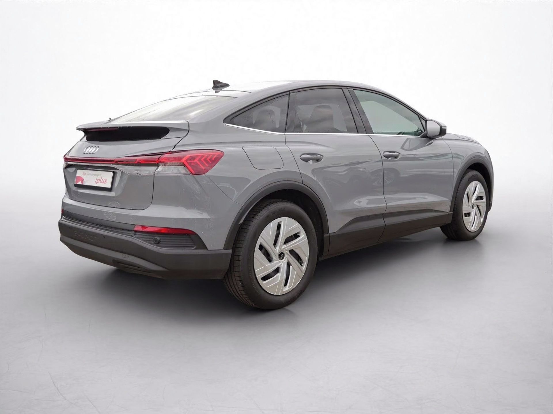 Audi Q4 e-tron, 40 Sportback Keyless Asistence - fotka 3