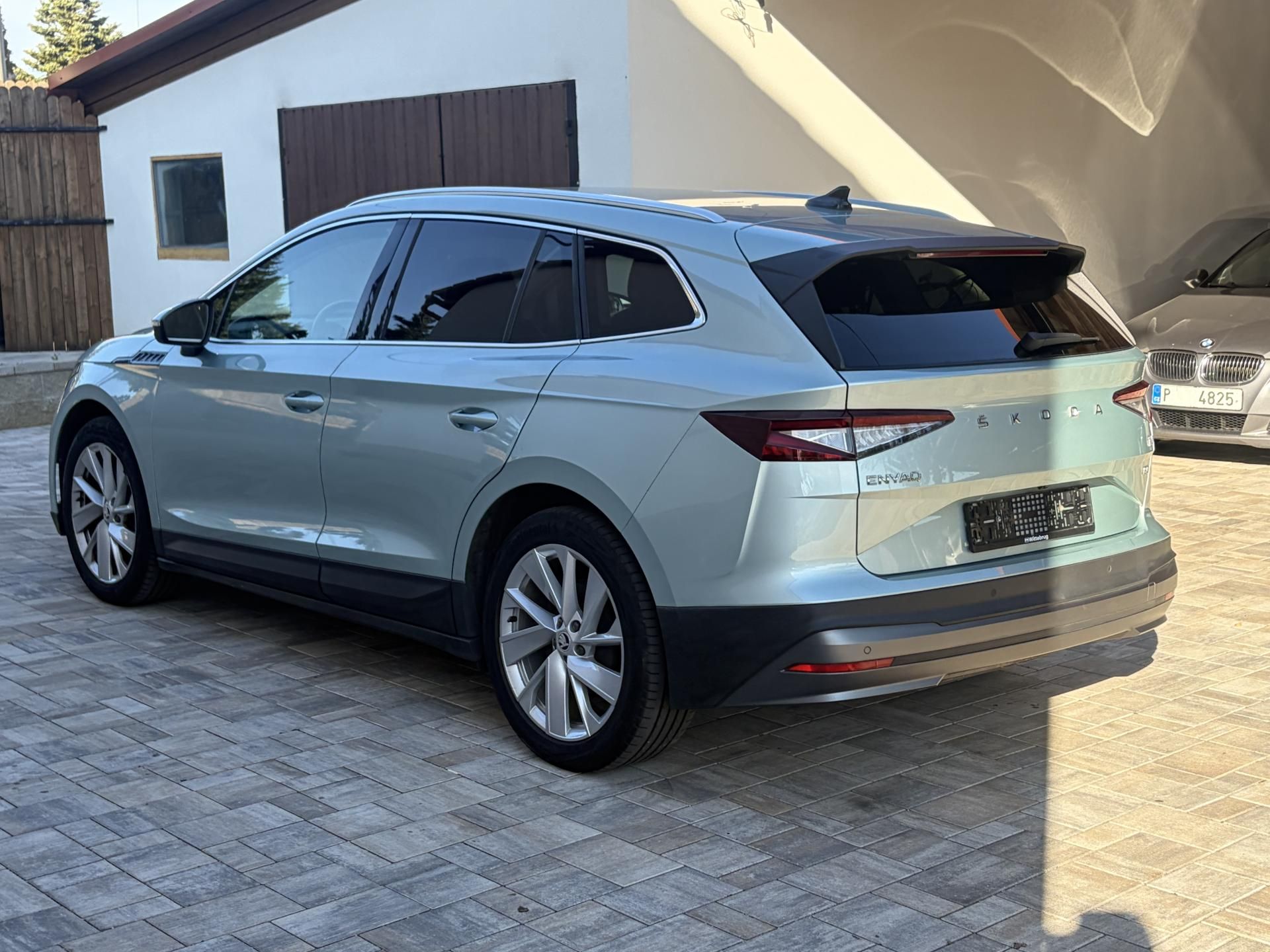 Škoda Enyaq, 60, Arctic, 132kw - fotka 2