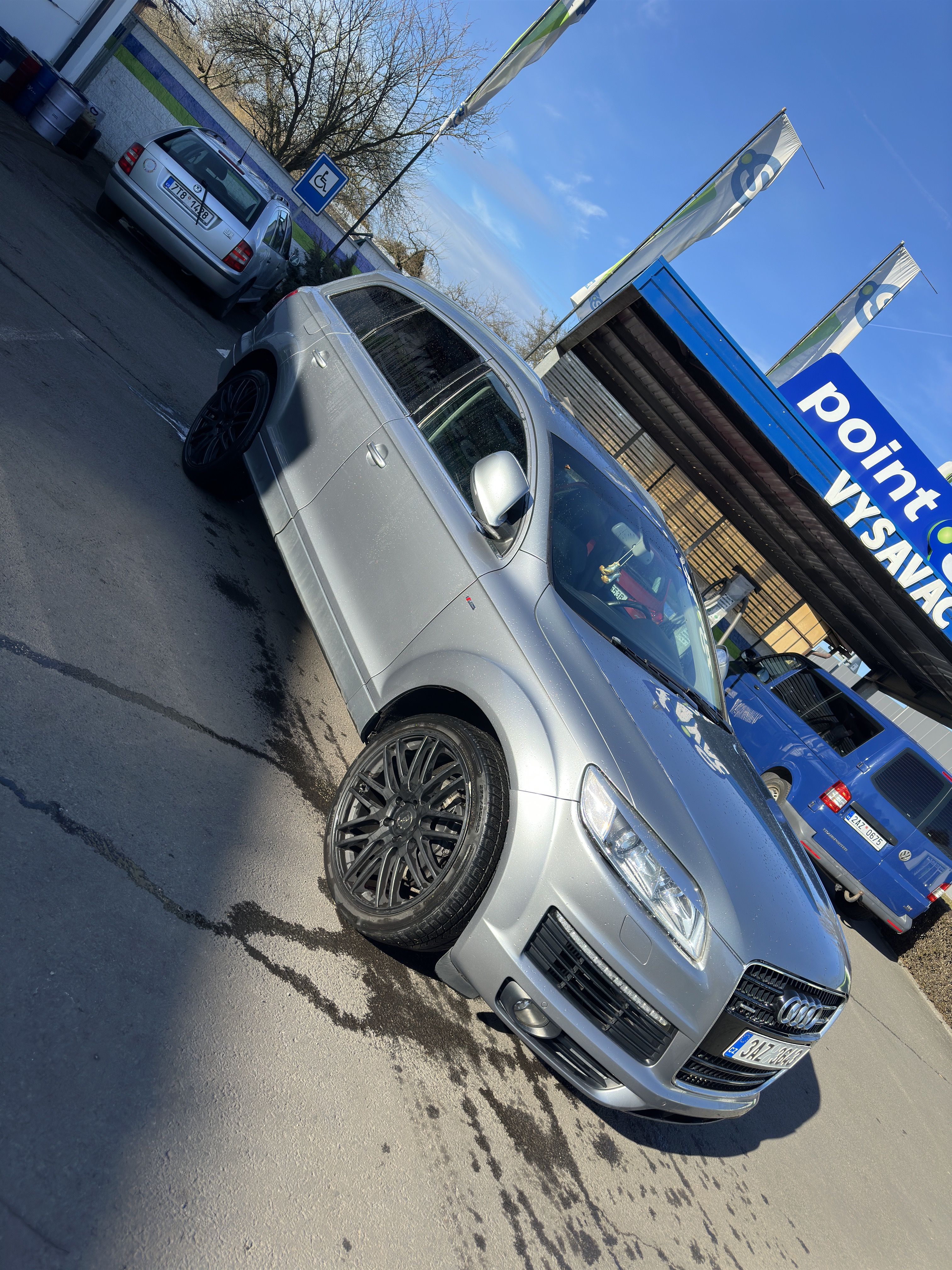 Audi Q7 - fotka 4