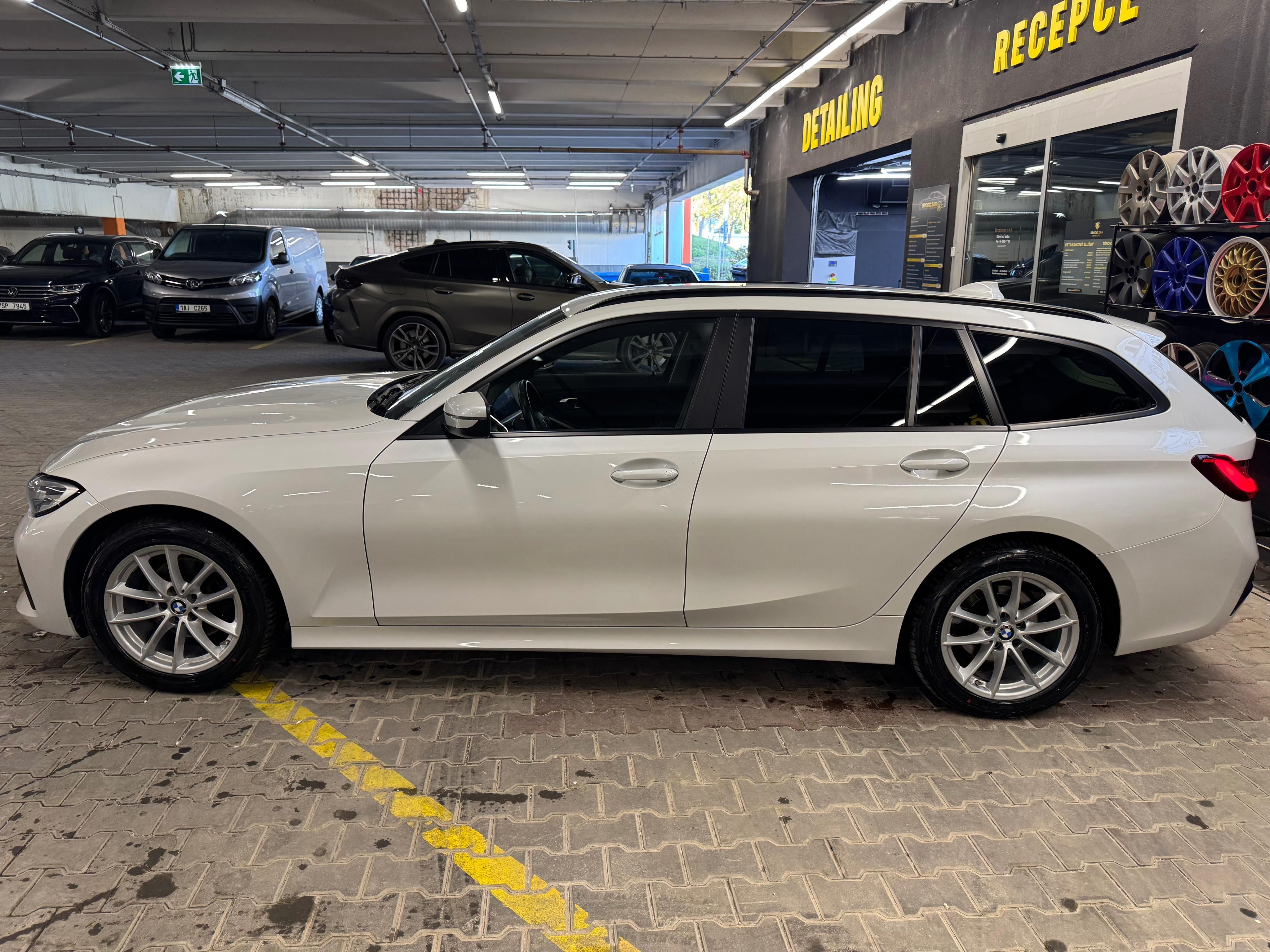 BMW Řada 3, 320 xDrive DPH - fotka 5