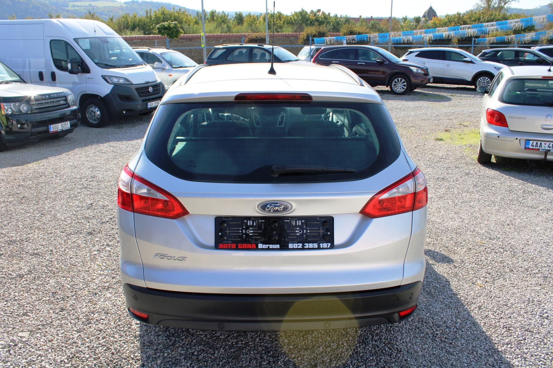 Ford Focus, 1,6i KLIMA EL.OKNA PDC ESP - fotka 6