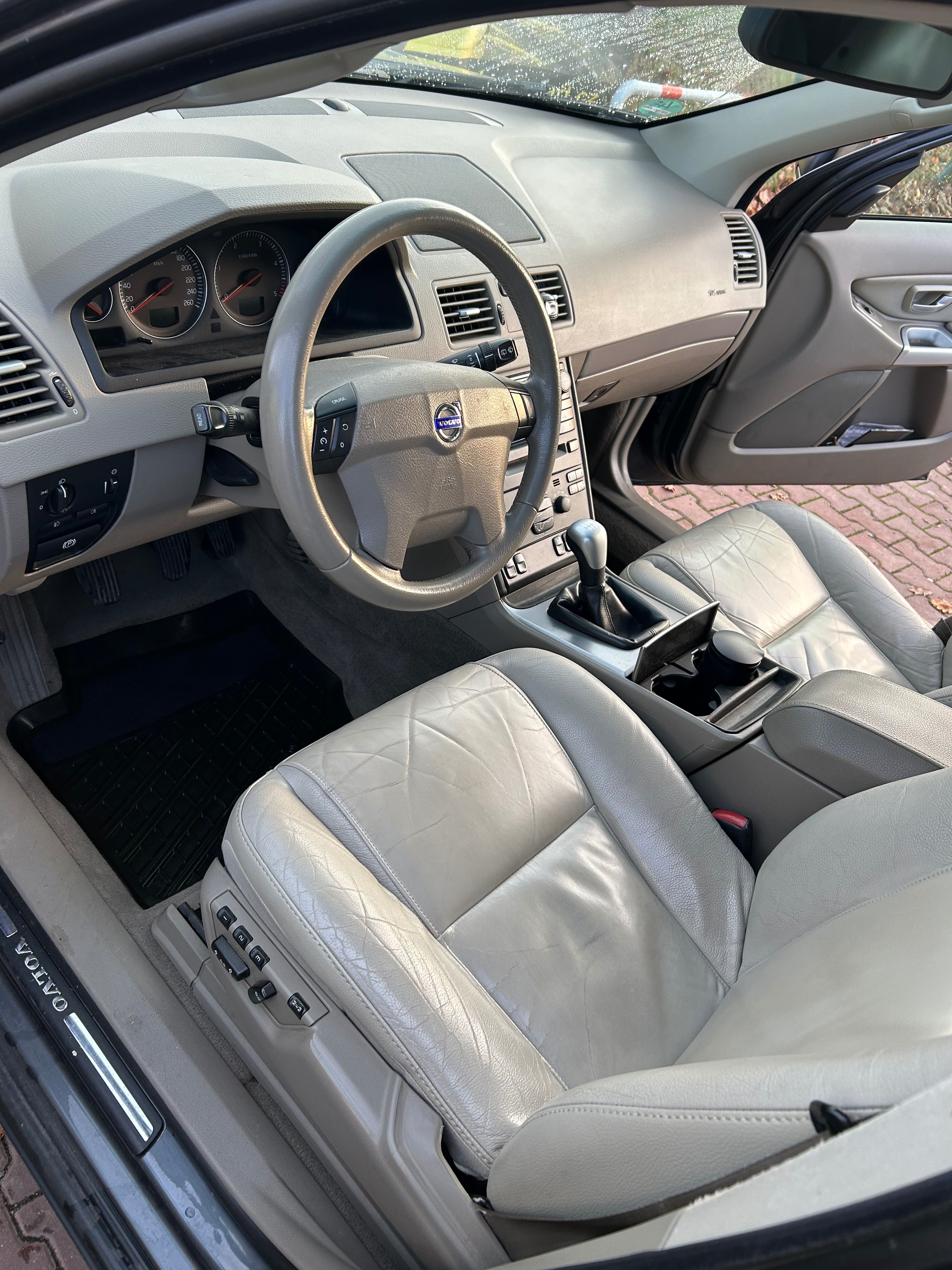 Volvo XC90, Manuál - fotka 5