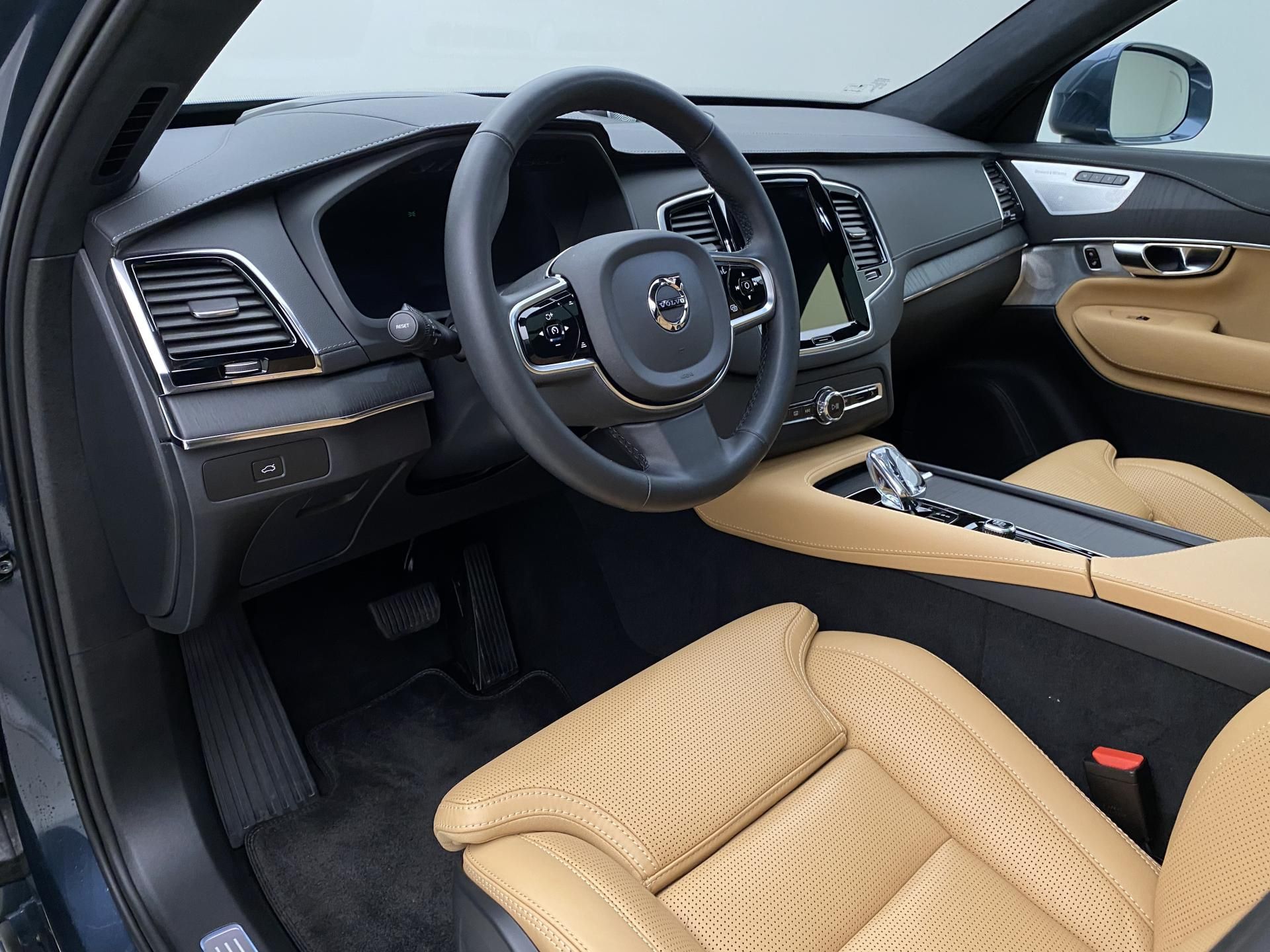 Volvo XC90, B5 AWD BRIGHT ULTRA AUT CZ 7m - fotka 4