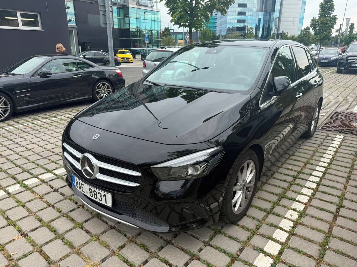 Mercedes-Benz Třídy B, Třída B 200 d Progressive Line