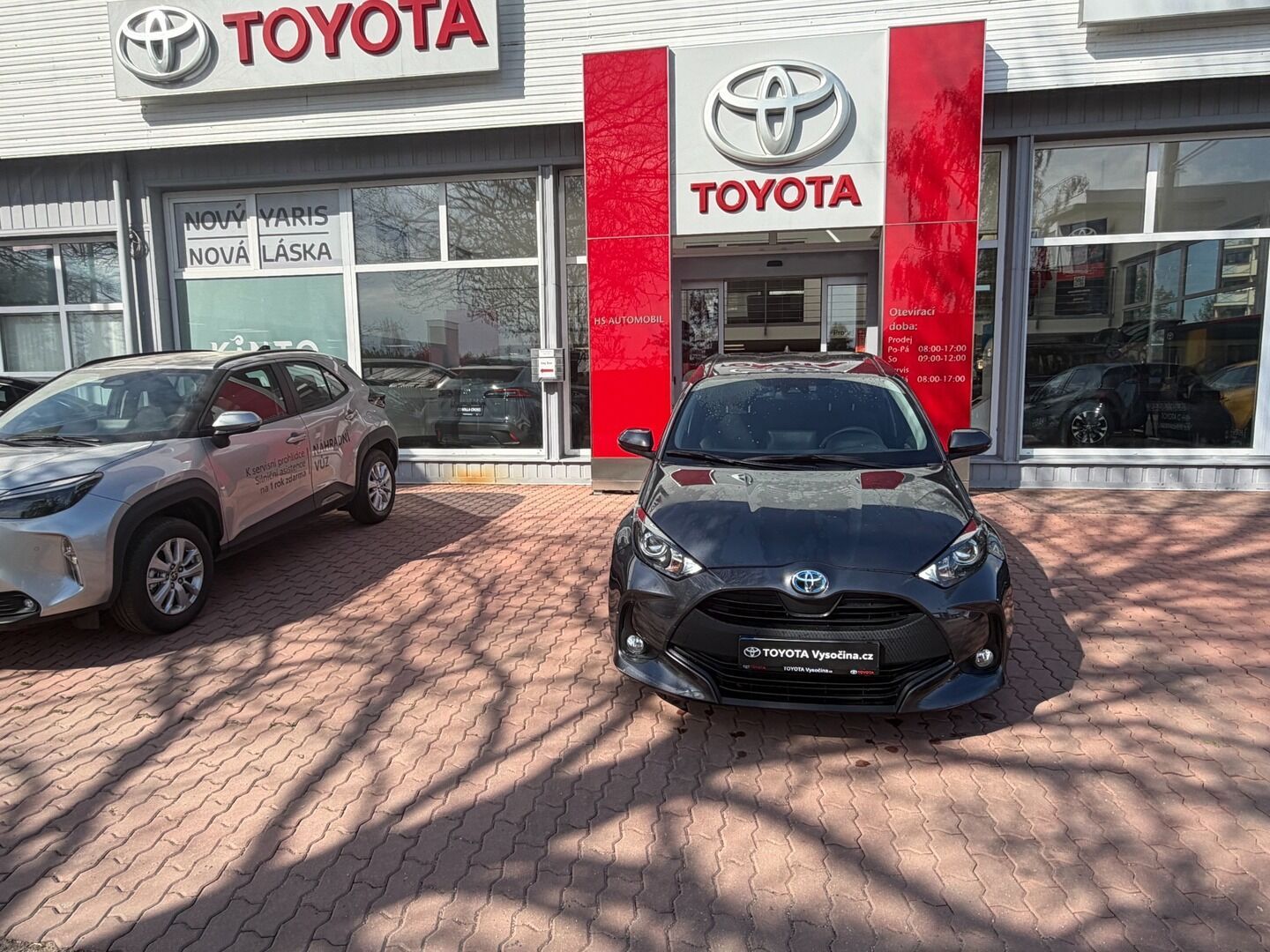 Toyota Yaris, 1.5 hybrid e-CVT Comfort - fotka 2
