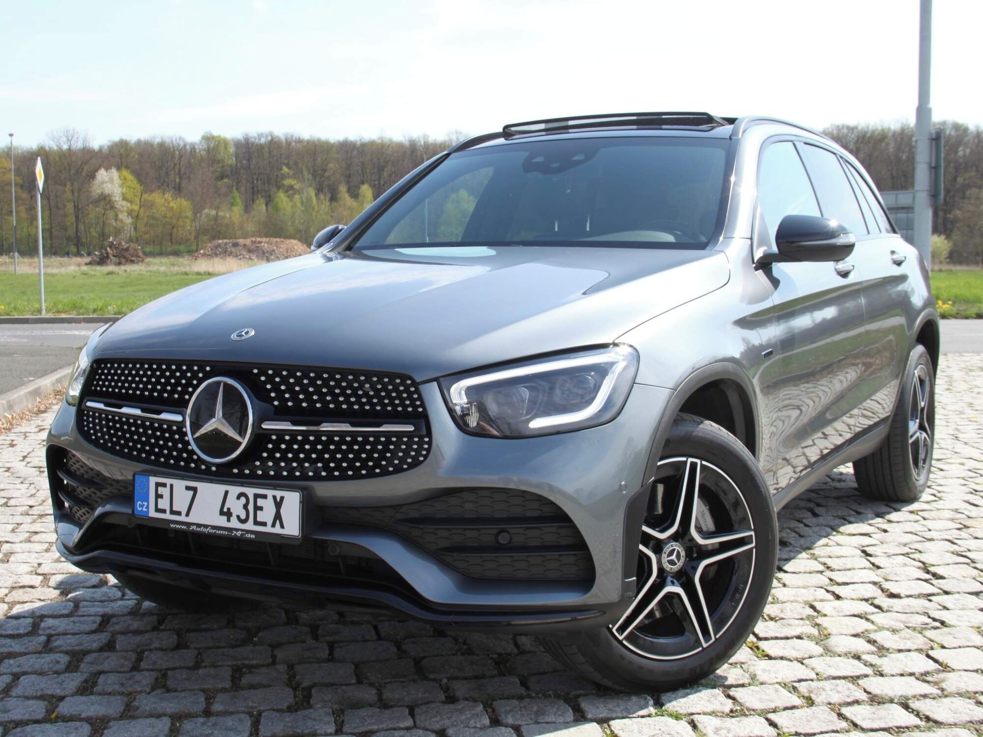 Mercedes-Benz GLC, GLC 300de_Face_AMGPaket