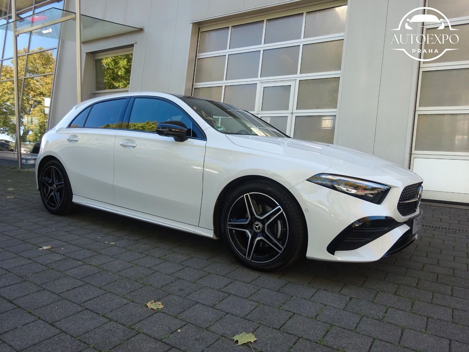 Mercedes-Benz Třídy A, 200 AMG LINE*PANORAMA - fotka 3