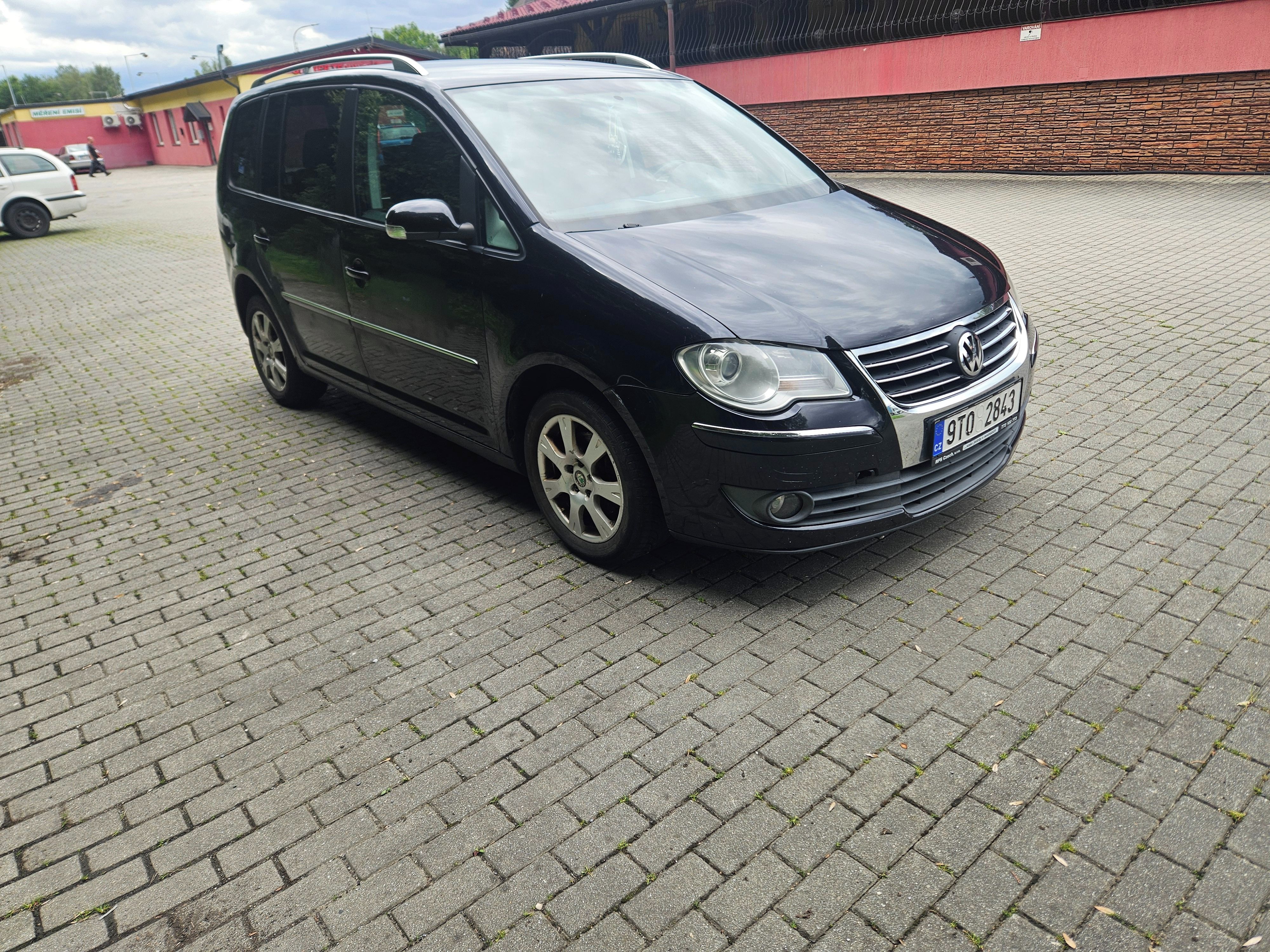 Volkswagen Touran, 2.0TDI - fotka 5