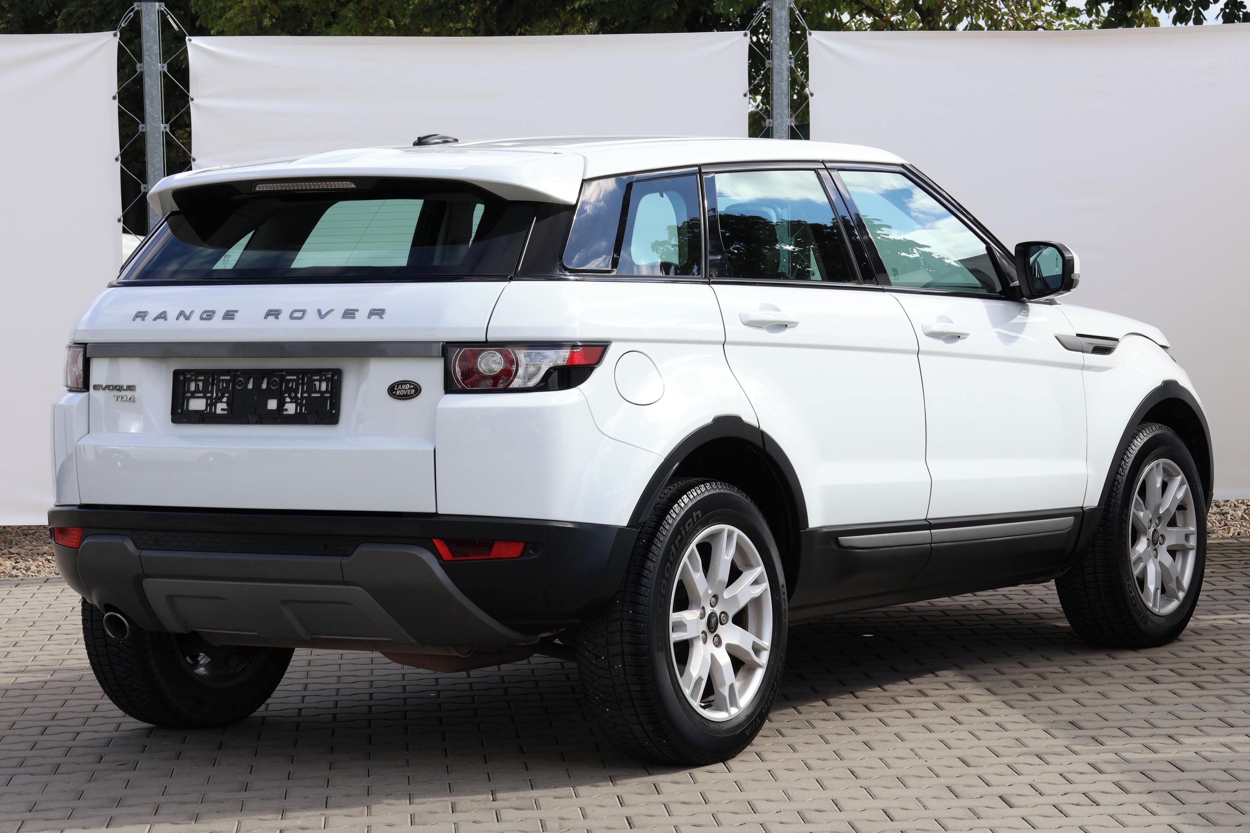 Land Rover Range Rover Evoque, 2.2TD4*140kW*AUT*AWD*147.000km - fotka 6