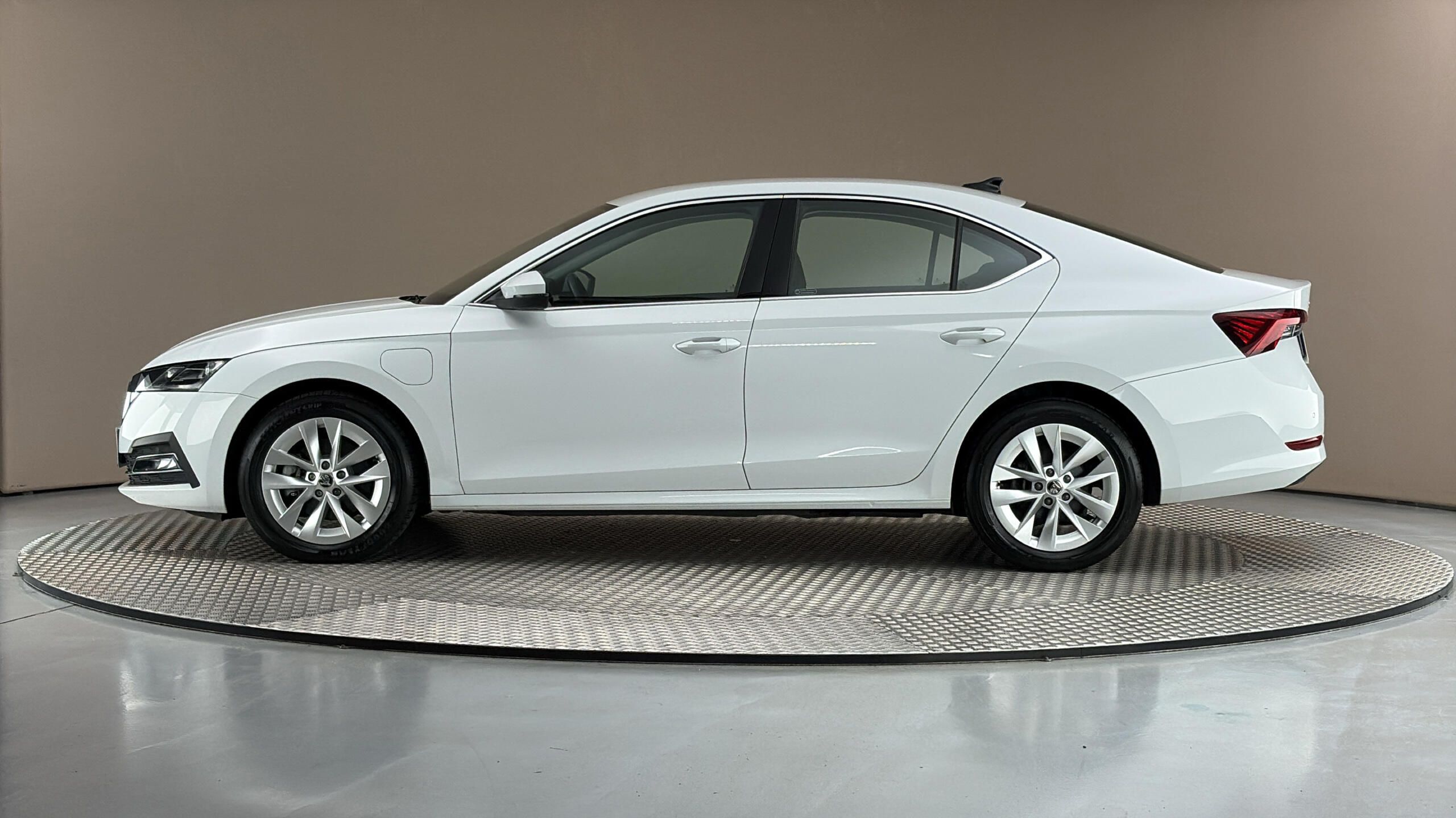 Škoda Octavia, 1.4 TSI iV DSG Style - fotka 4