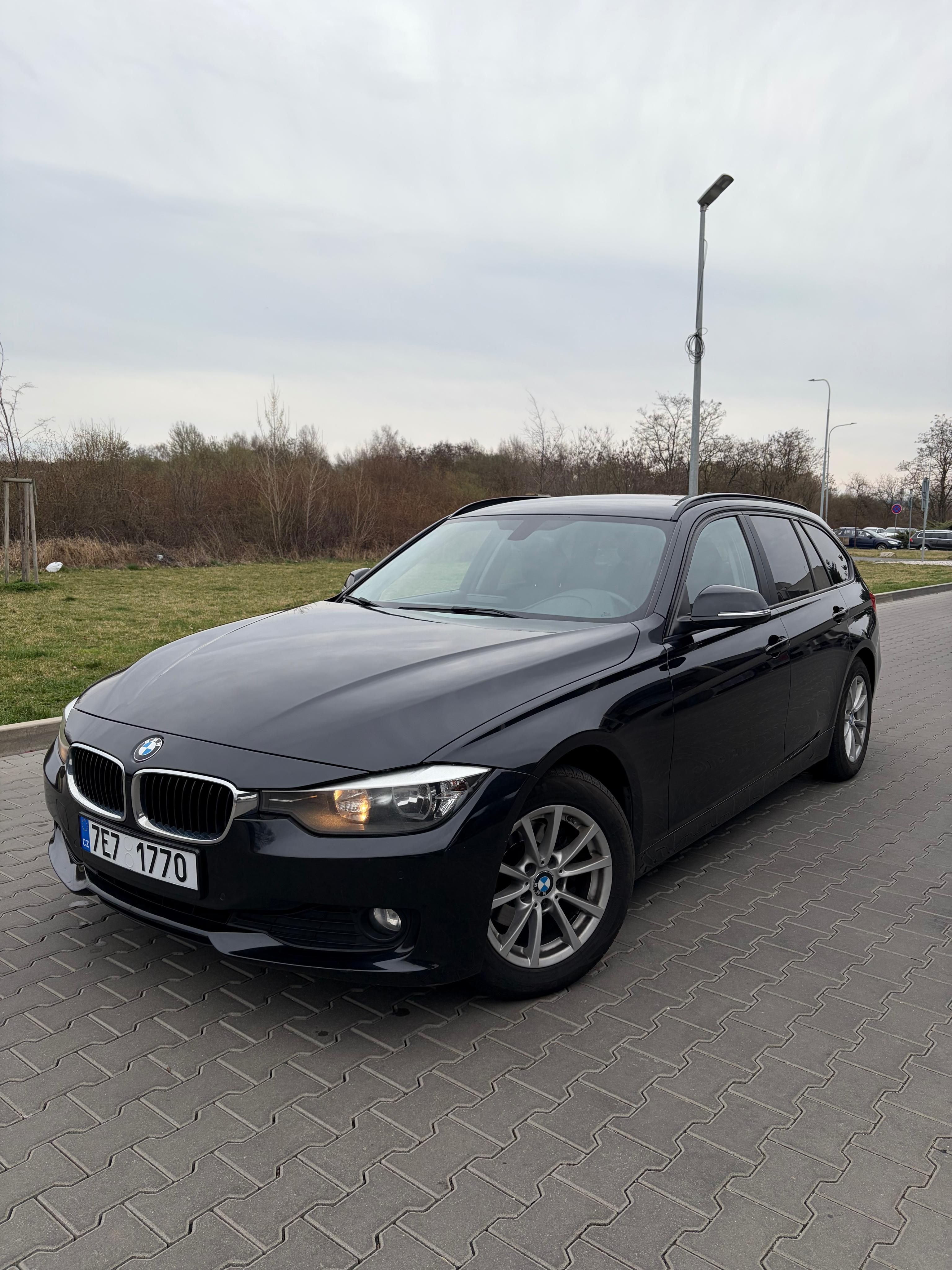 BMW Řada 3 - fotka 3