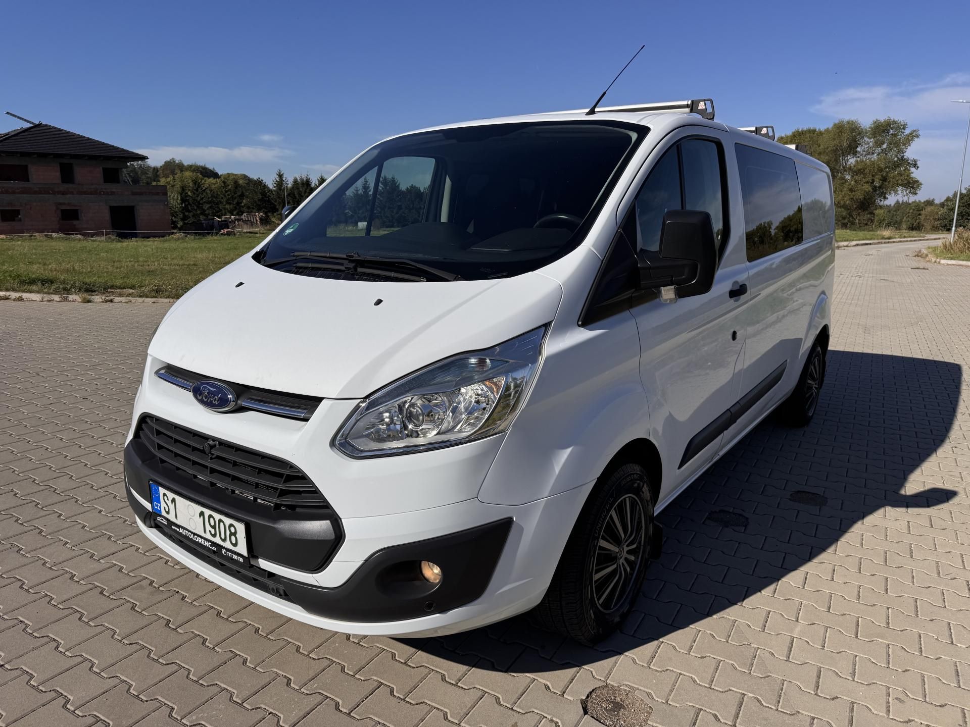 Ford Transit Custom, 2.2TDCI 92Kw L2 - 5.Míst - fotka 2